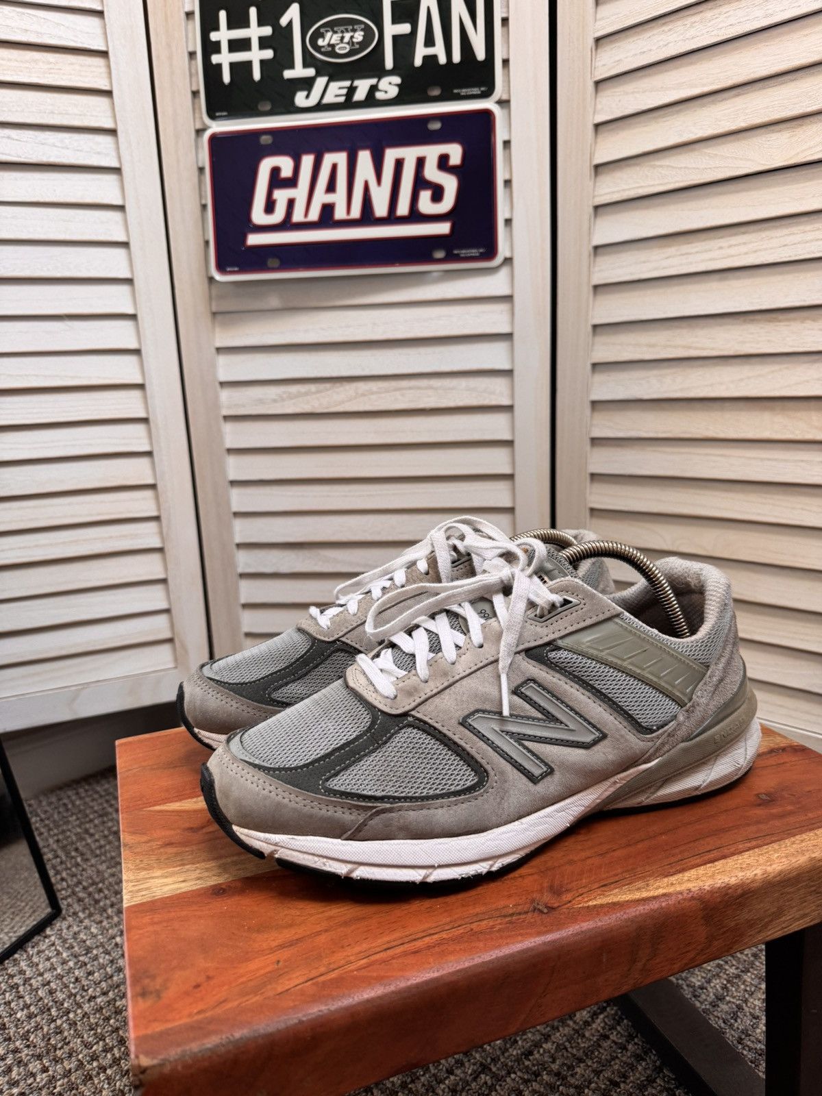 New Balance Men’s Casual Shoes Sneakers New Balance 990 v5 Size US 9 / EU 42 - 2 Thumbnail