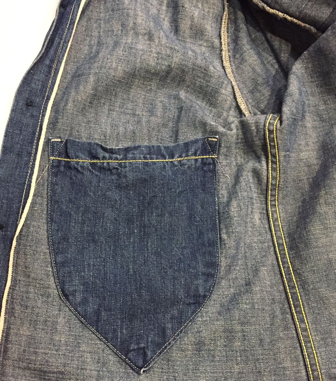 Japanese Brand JOHN BULL SELVEDGE SINGLE POCKET CHAMBRAY JEANS SHIRT Size US S / EU 44-46 / 1 - 8 Thumbnail