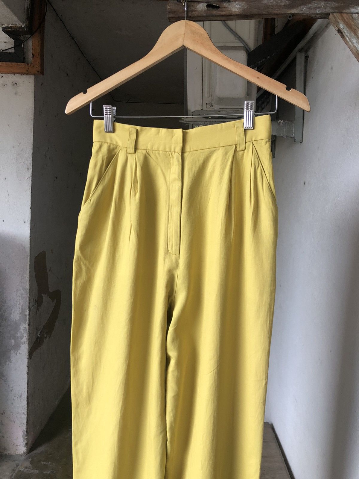 Balenciaga Vintage 90s Balenciaga Paris Yellow Trouser Pants Size 26" / US 2 / IT 38 - 4 Thumbnail