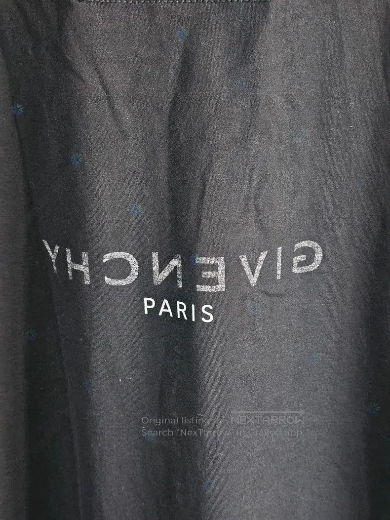 Givenchy Givenchy Short-sleeve T-shirt black reverse printed logo Size US XL / EU 56 / 4 - 5 Thumbnail