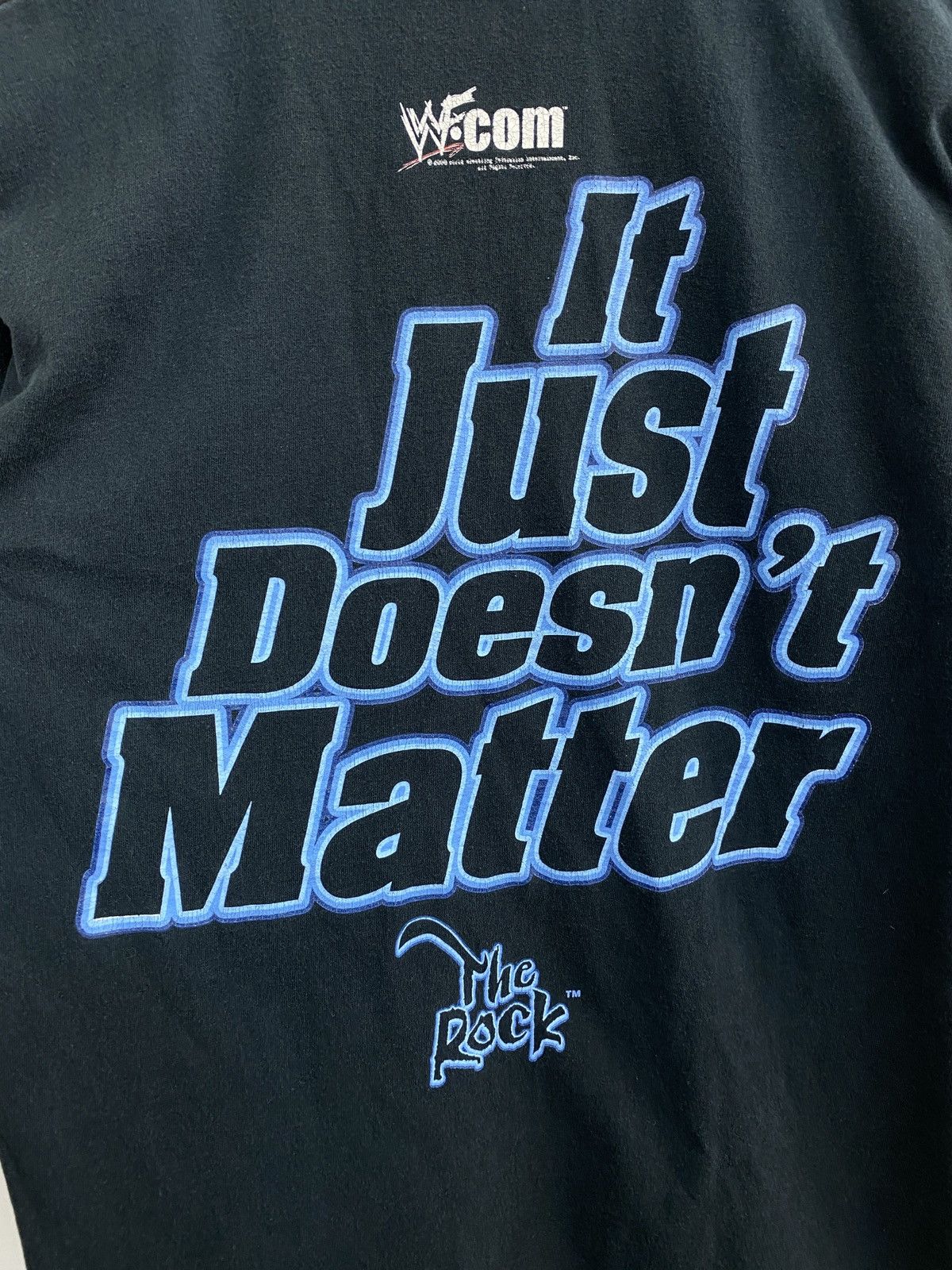WWE 💀 Vintage 2000 The Rock Says It Doesn’t Matter T-Shirt WWE Size US L / EU 52-54 / 3 - 8 Thumbnail