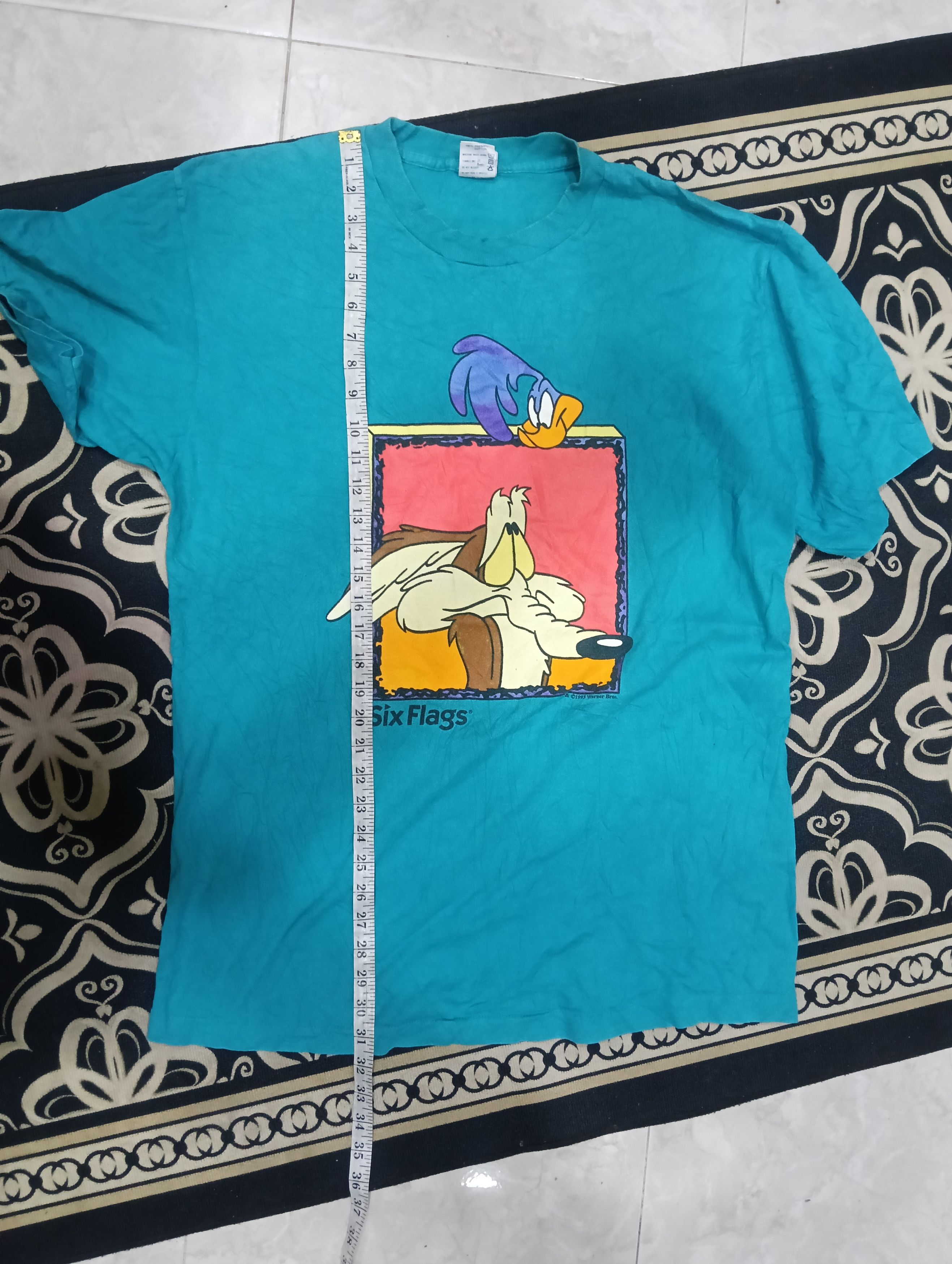 Warner Bros Vintage Six Flags 1993 Tee Size US XL / EU 56 / 4 - 8 Thumbnail