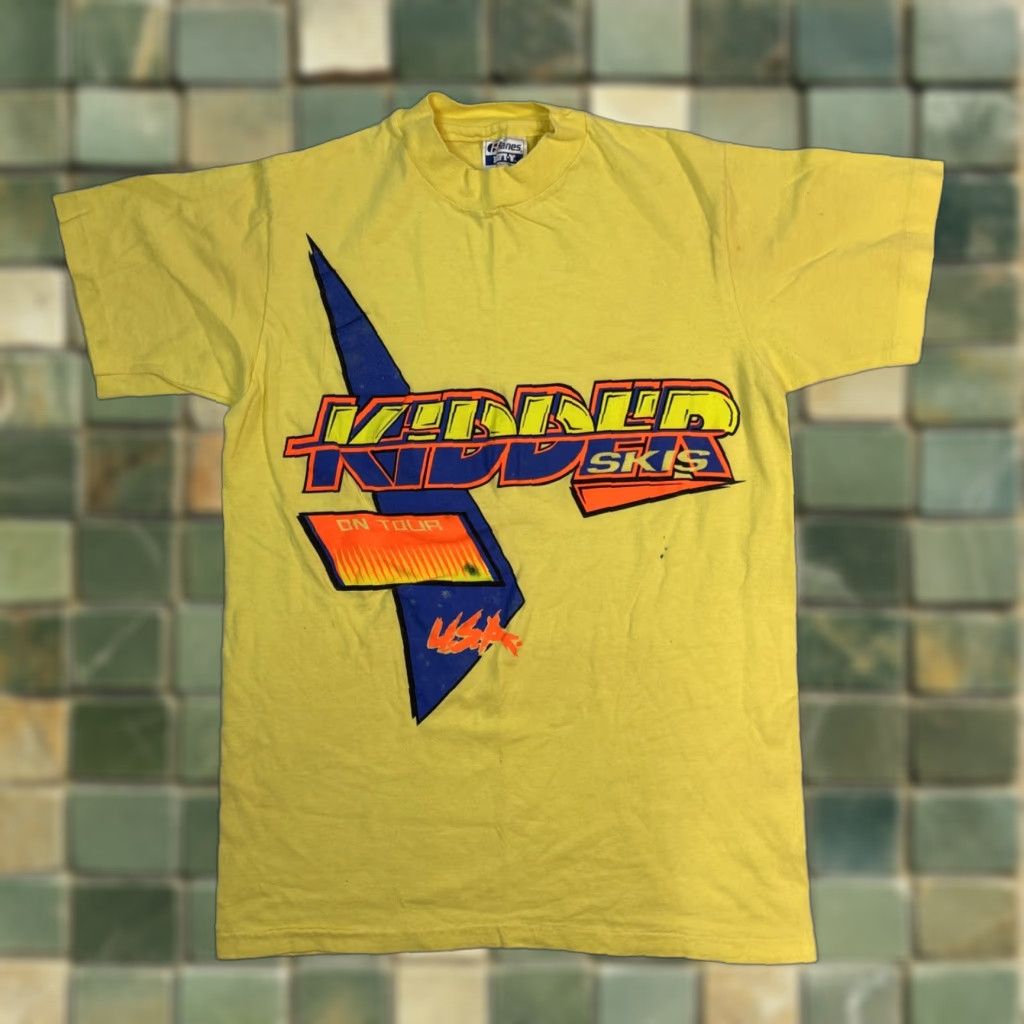 Hanes Hanes Beefy-T Shirt Men’s S Yellow Kidder Skis Stitch Graphic Single Stitch Hanes Beefy-T T-Shirt Men’s Small Yellow Ski Gift Womens Mens Size US S / EU 44-46 / 1 - 1 Thumbnail