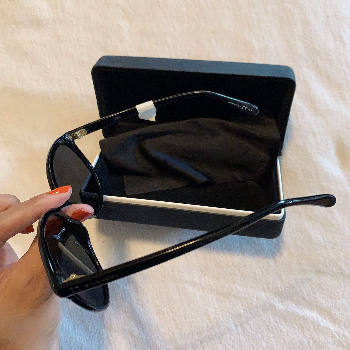 Givenchy GIVENCHY round Sunglasses black GV 7107/S 807IR 56 18 145 Size ONE SIZE - 8 Thumbnail