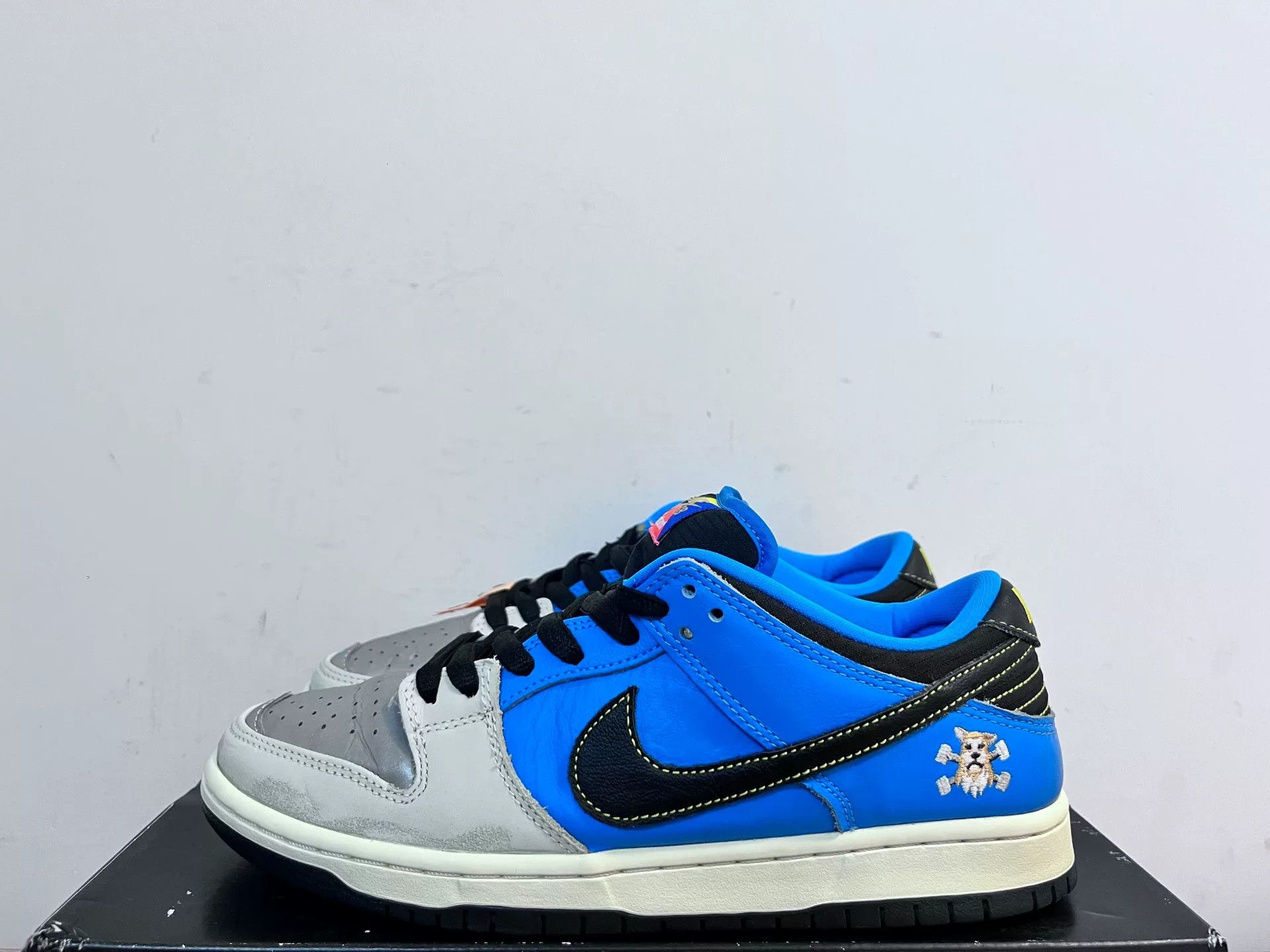 Nike Nike DUNK SB Green Lowtop Sneakers 9 Men Size US 9 / EU 42 - 1 Thumbnail
