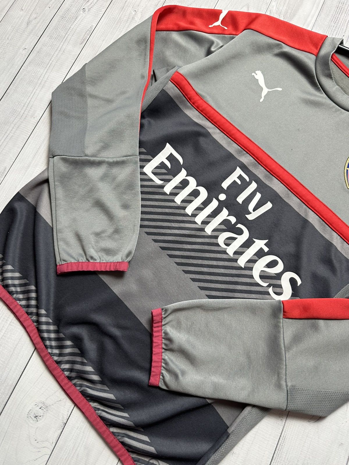 Puma × Vintage Vintage puma Arsenal soccer sweatshirts size S/M logo Size US S / EU 44-46 / 1 - 4 Thumbnail