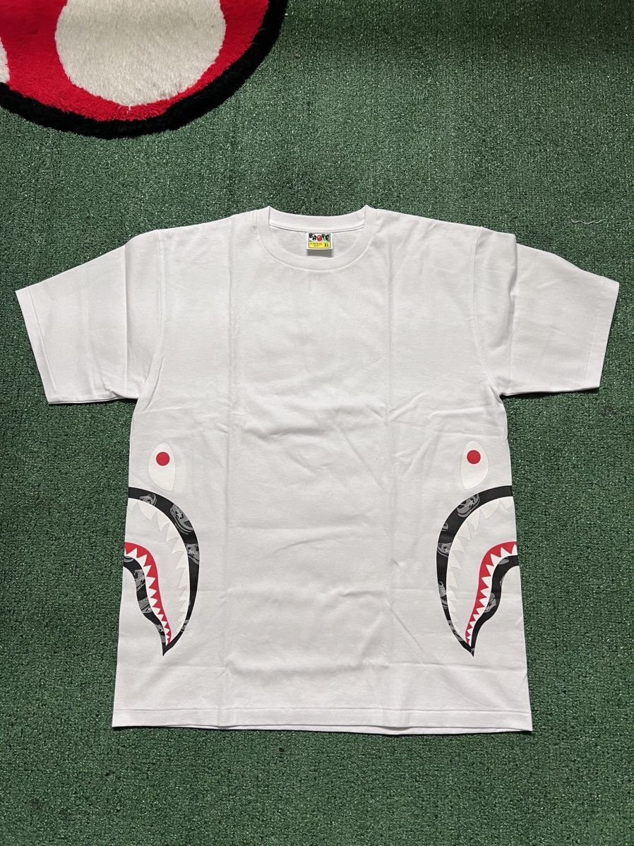 image of Random Bape Sta Side Shark Tee in White, Men's (Size XL)