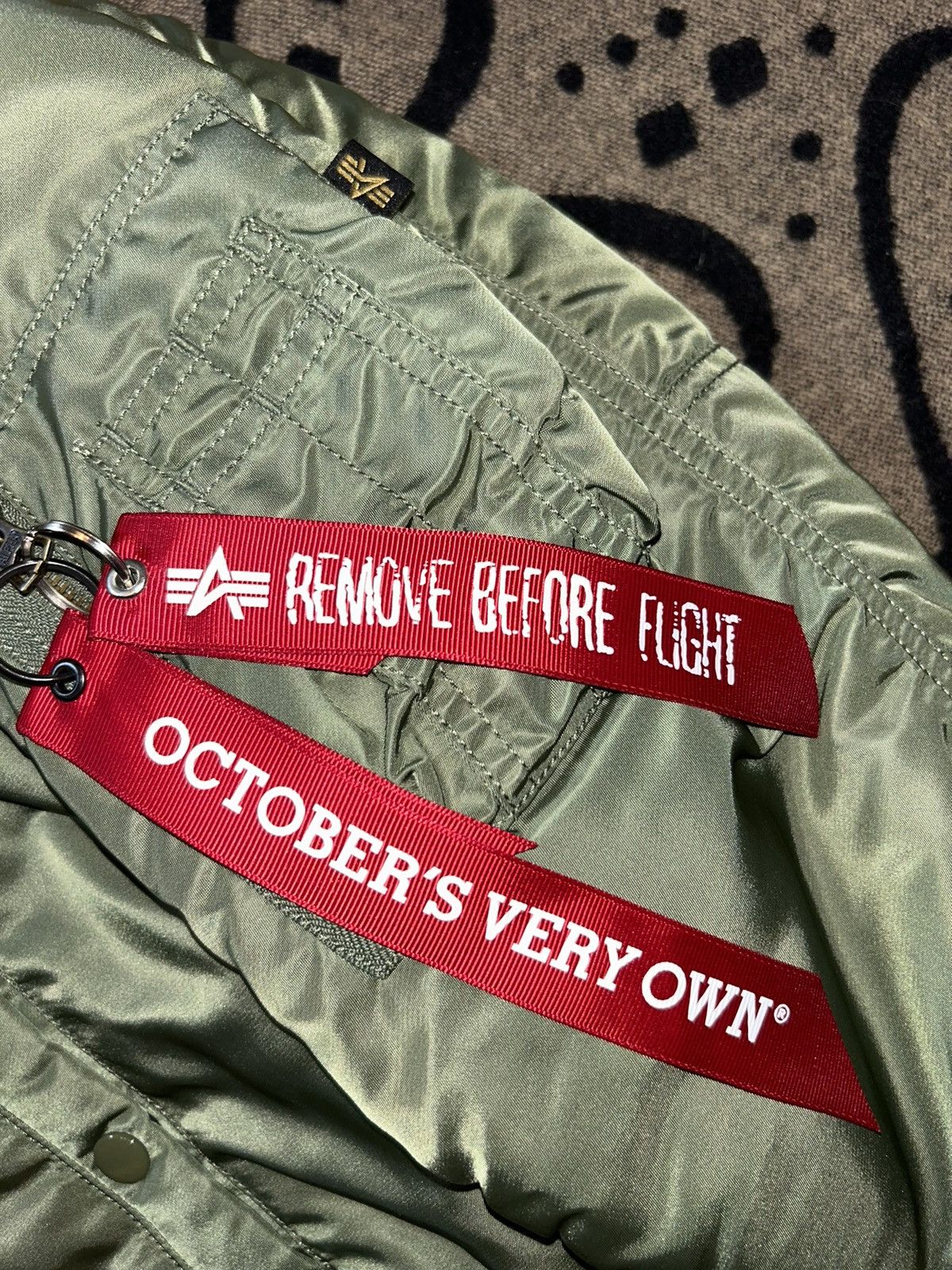 Octobers Very Own x Alpha N3B Parka ovo Drake's OVO x Alpha
