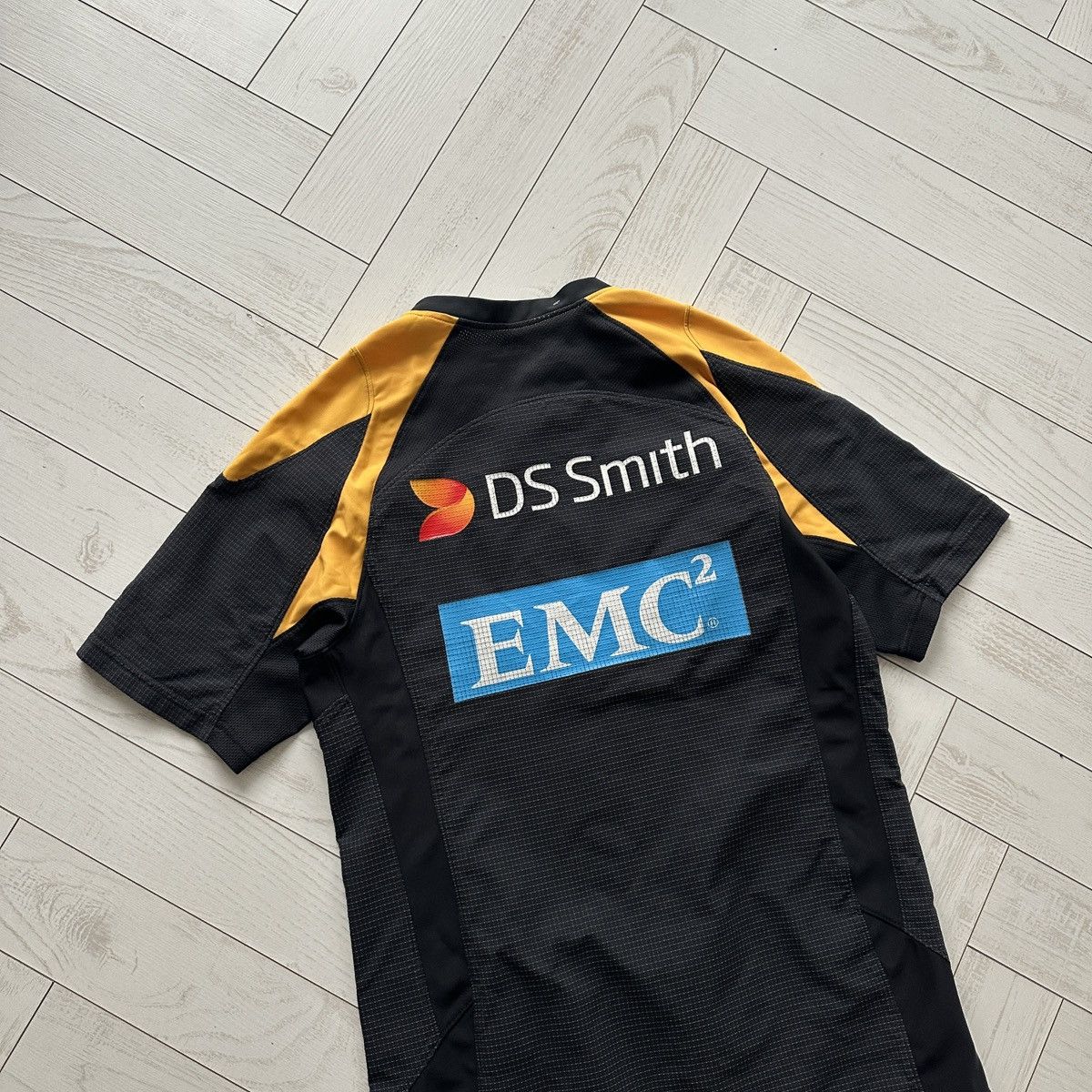 Under Armour London Wasps UK England rugby jersey 15/16 y2k hype rare og Size US M / EU 48-50 / 2 - 7 Thumbnail