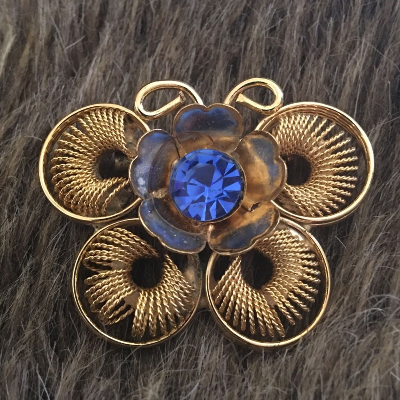 Vintage Vintage 60s new old stock gold butterfly brooch Size ONE SIZE - 1 Thumbnail