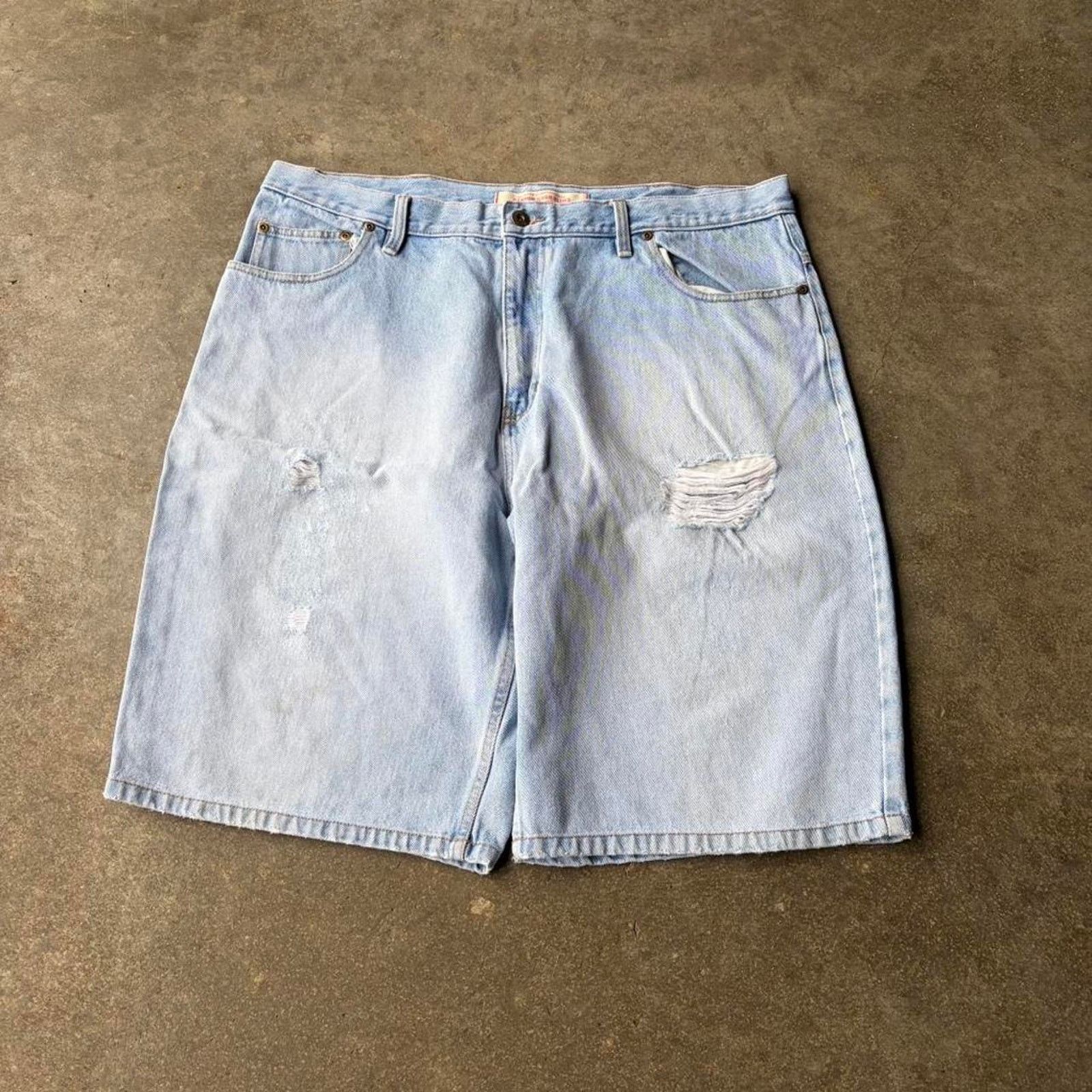 Levi's 2000s y2k baggy jorts Size US 40 / EU 56 - 2 Thumbnail
