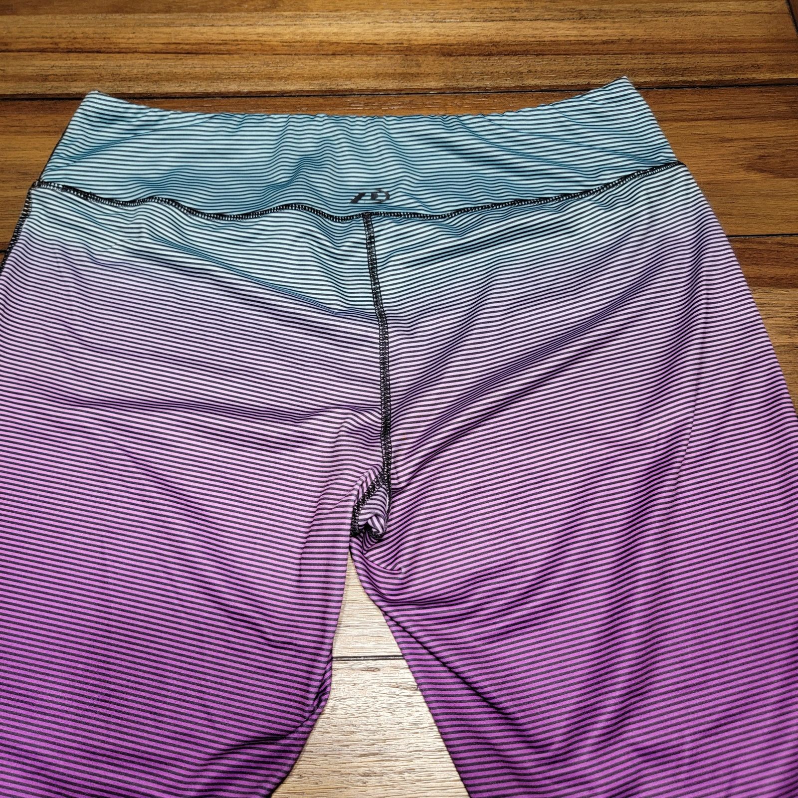 Pro Player Pro Player All Stripe Wicking Leggings - Size XL Size 34" / US 12 / IT 48 - 4 Thumbnail