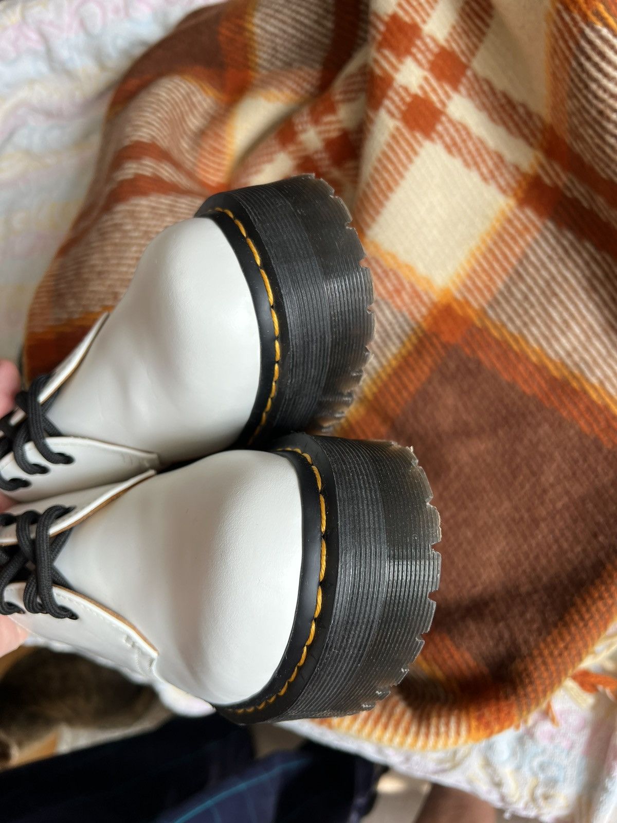 Dr. Martens Dr Martens 1461 White Quad Leather Platform Oxford / Boots Size US 8 / EU 41 - 8 Thumbnail
