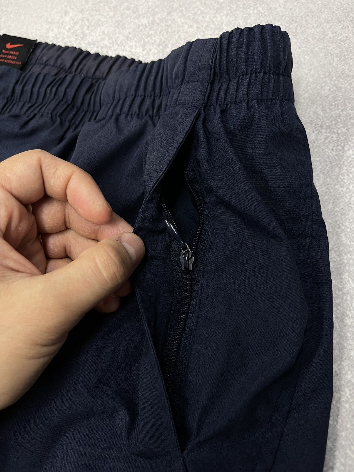 Nike Vintage Nike Nylon Sweatpants Navy Double Logo Y2K ACG TECH Size US 36 / EU 52 - 5 Thumbnail