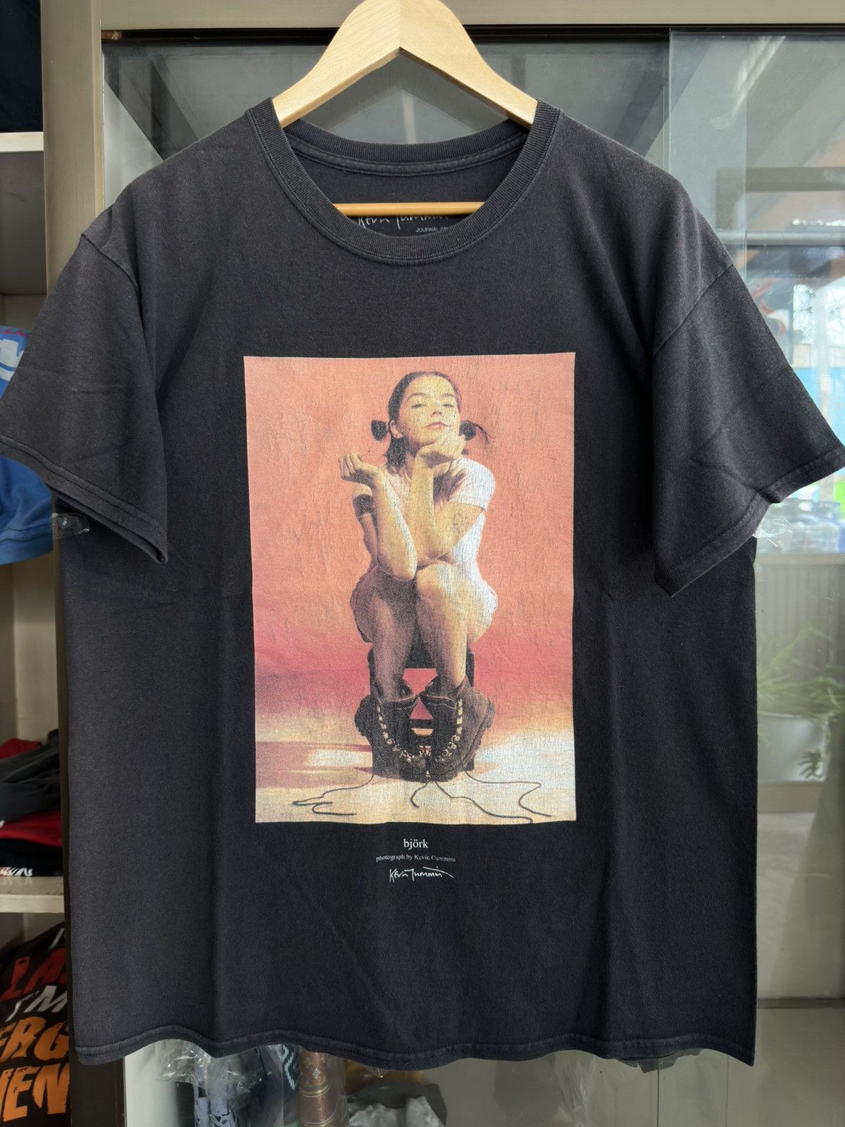 Journal Standard Björk Journal Standard × Kevin Cummins Japan Exclusive Size US L / EU 52-54 / 3 - 1 Thumbnail