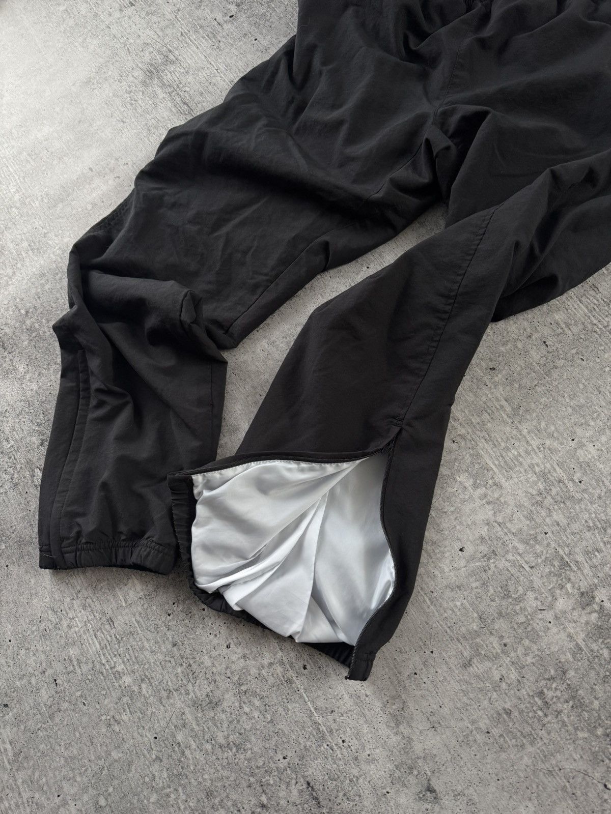 Nike Nike Vintage Track Pants Joggers 90s Sweatpants Black Size L Size US 34 / EU 50 - 6 Thumbnail