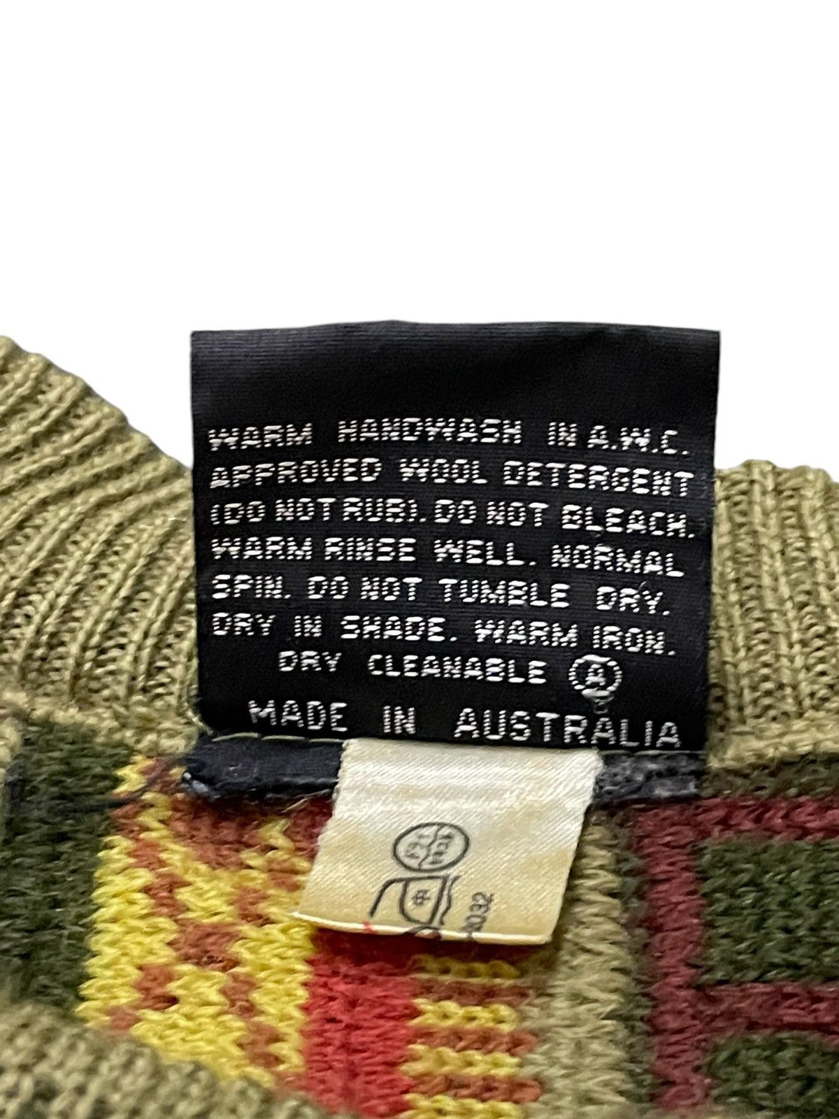 Coogi × Tundra Emaroo Australia 3D Coloured Cable Knit Coogi Style Sweater Size US M / EU 48-50 / 2 - 14 Thumbnail