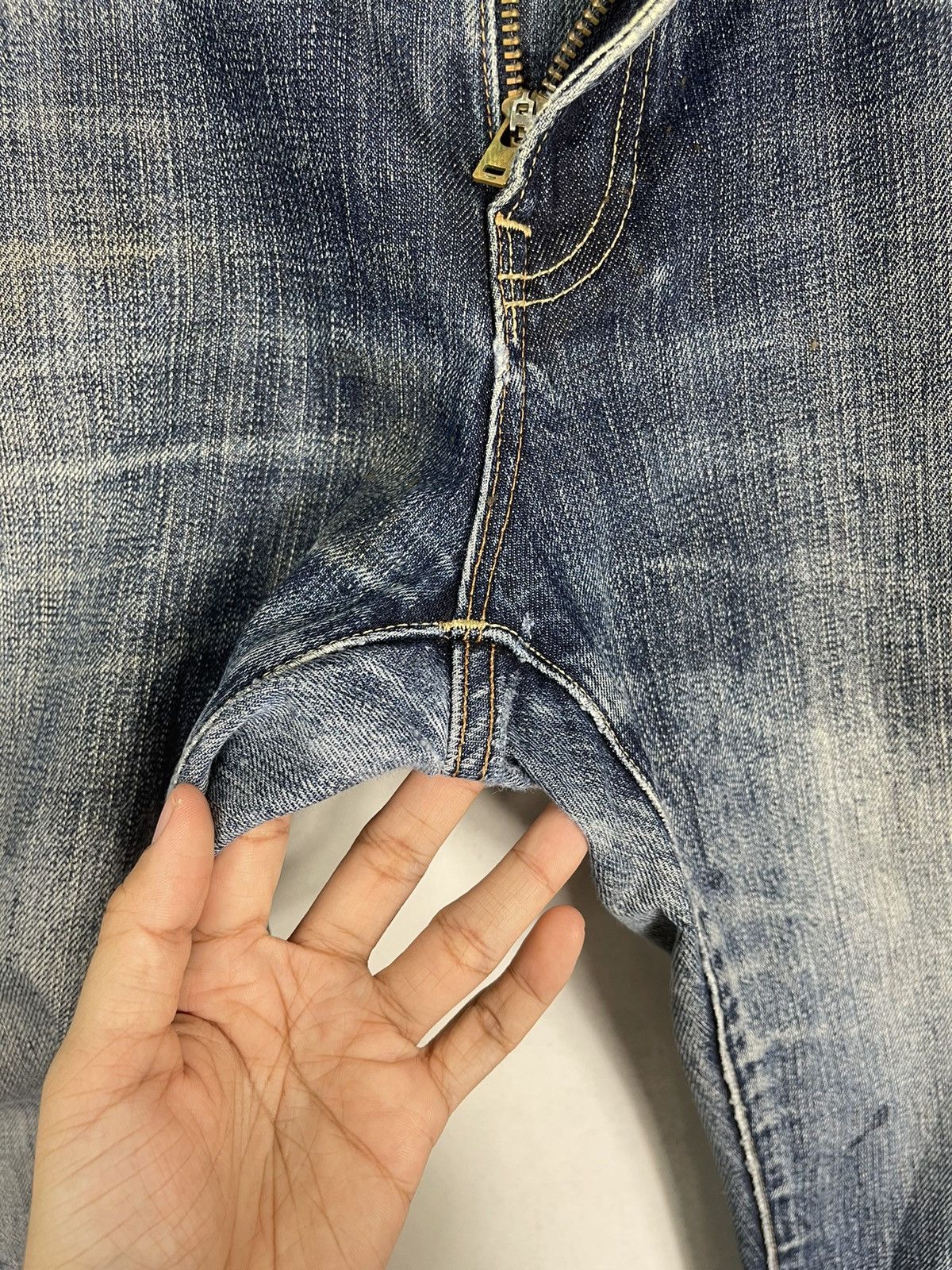 Japanese Brand Uniqlo UJ Distressed Flare Regular Fit Straight Jeans Size US 38 / EU 54 - 12 Thumbnail