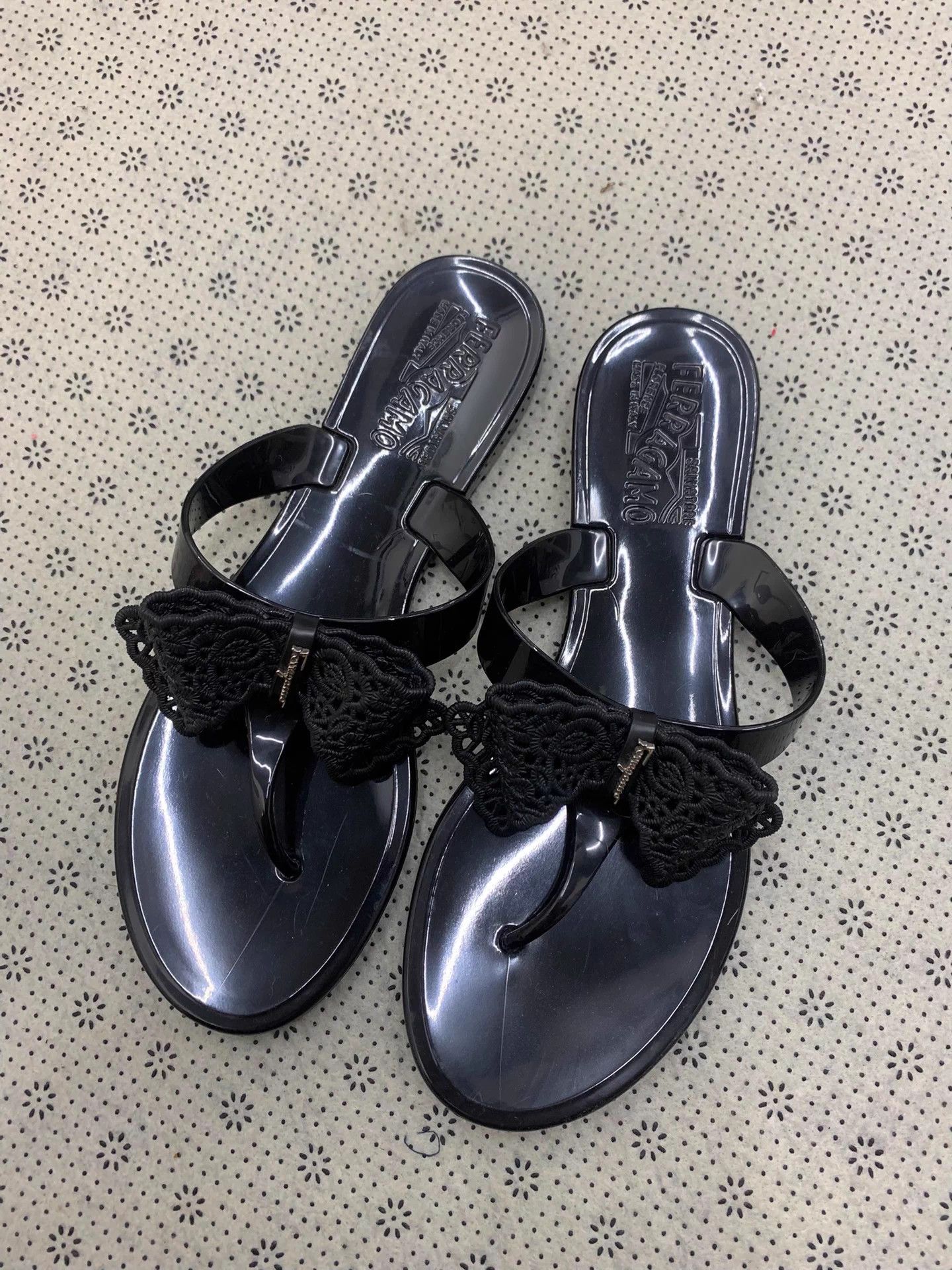 Salvatore Ferragamo Ferragamo Black Bow Strap Sandals US 6 New Size US 6 / IT 36 - 1 Thumbnail