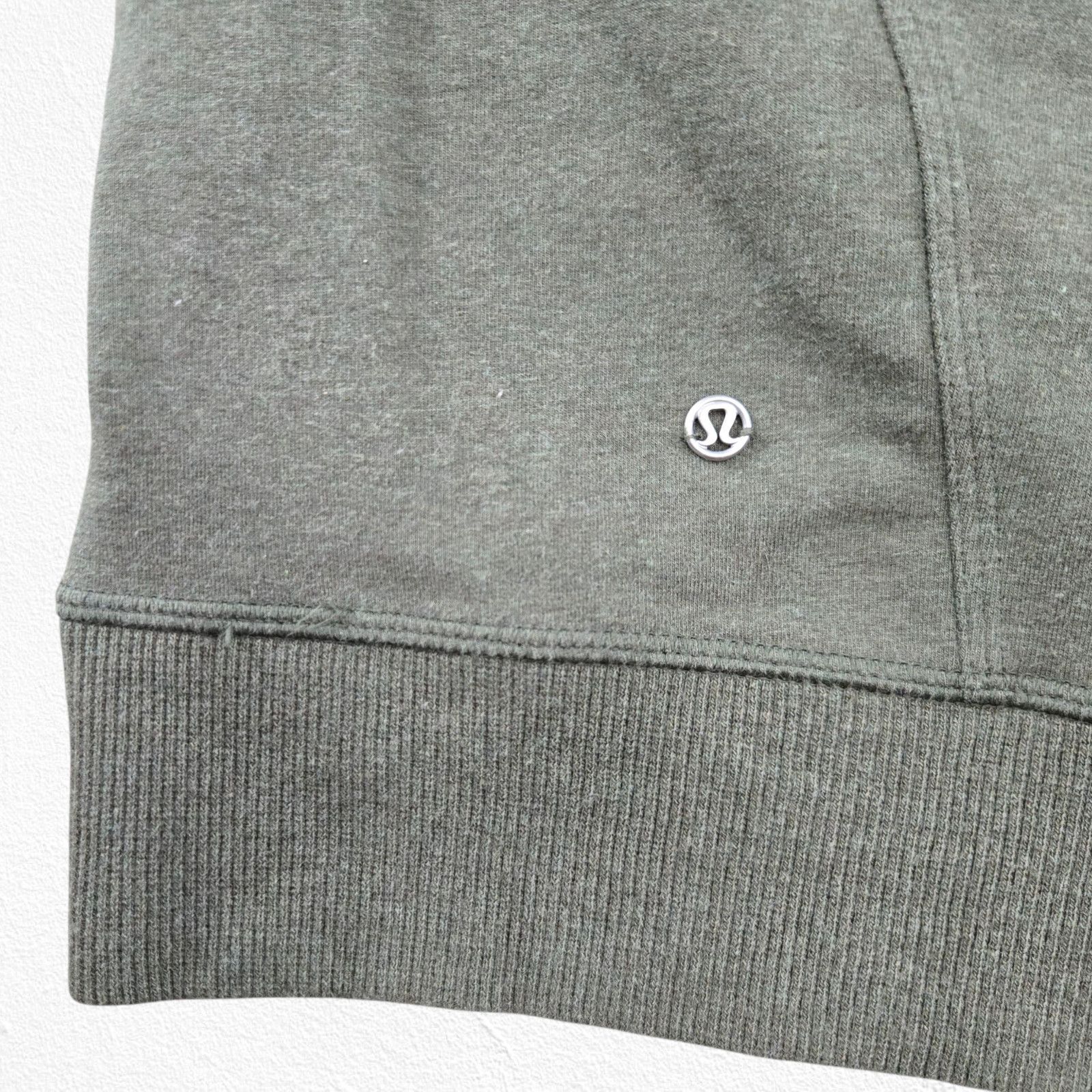 Lululemon Lululemon Asym Zip Jacket Olive Medium Size US M / EU 48-50 / 2 - 8 Thumbnail