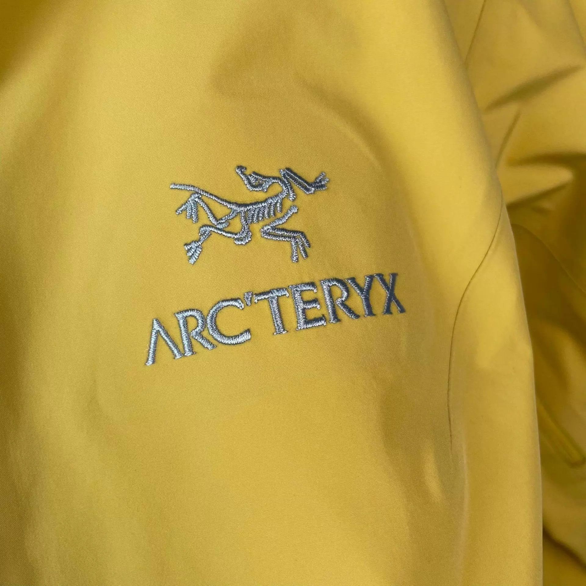 Arc'teryx 98 New Arc'teryx Yellow S Shell Jacket Size S / US 4 / IT 40 - 4 Thumbnail