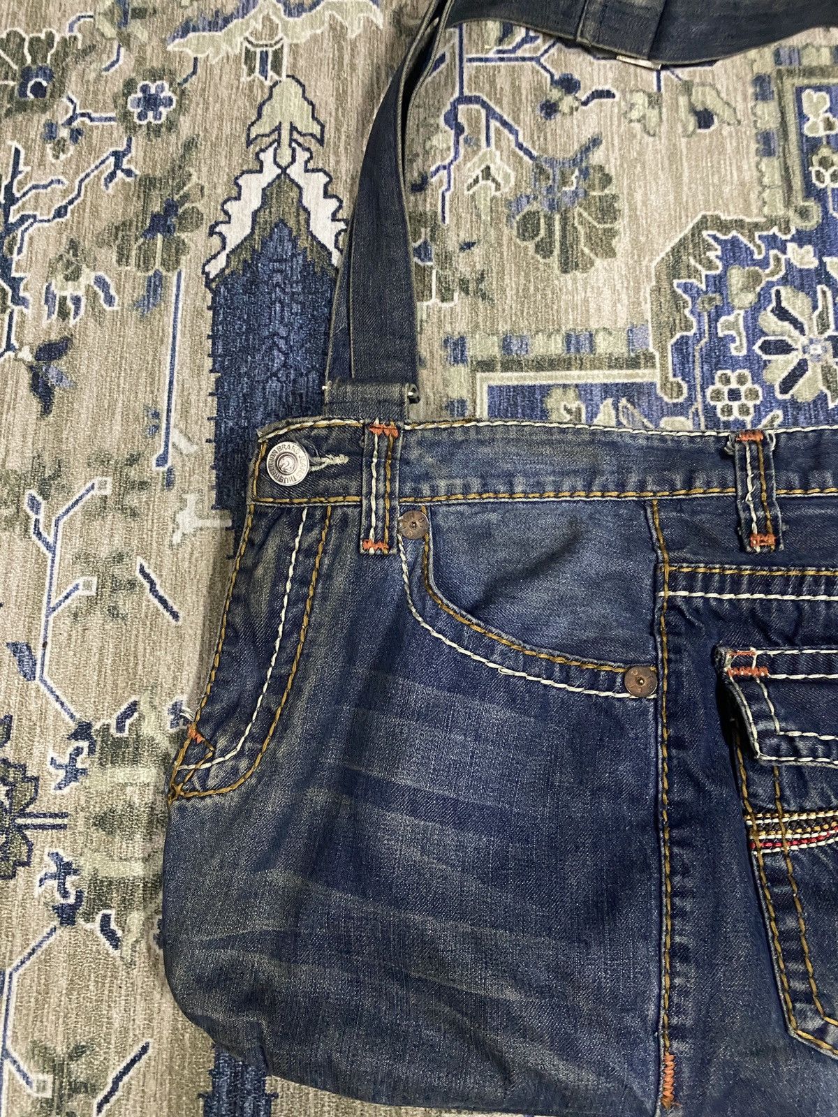 True Religion Custom True Religion Sling Bag Size ONE SIZE - 6 Thumbnail