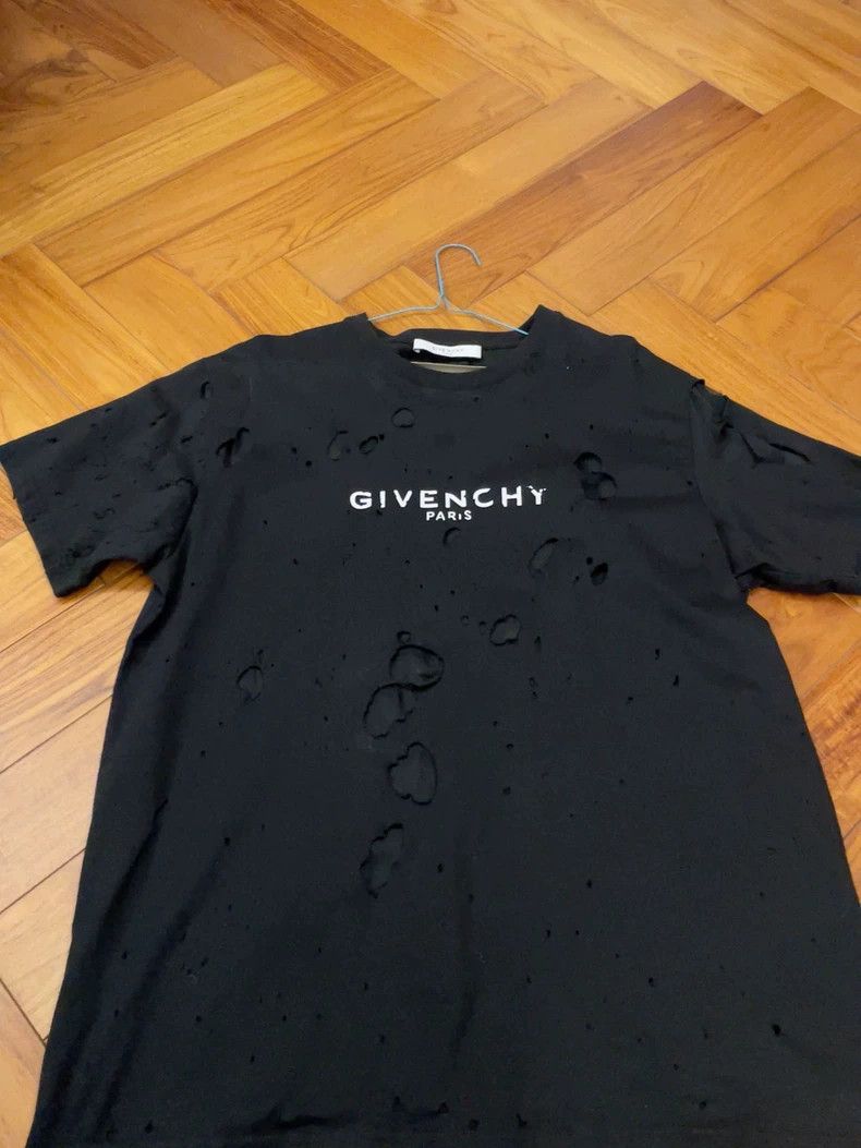 Givenchy Givenchy Ripped Short Sleeve Shirt Size US M / EU 48-50 / 2 - 1 Thumbnail