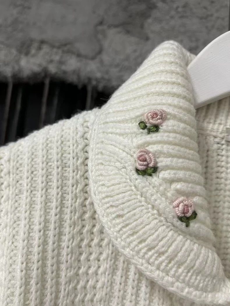 Miu Miu Miu Miu Floral Knit Cardigan with Peter Pan Collar -2505 Size XS / US 0-2 / IT 36-38 - 5 Thumbnail