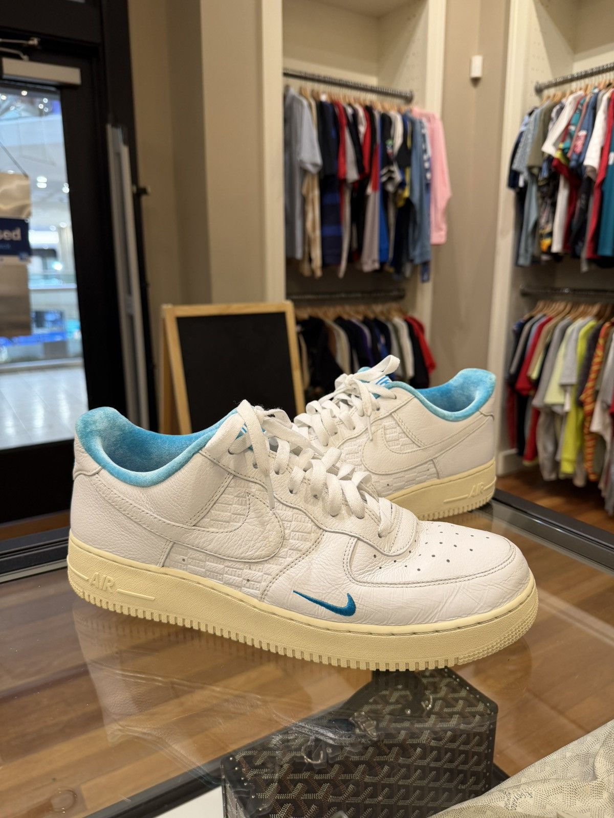 Kith × Nike Kith x Nike Air Force 1 Low ‘Kith Hawaiian’ Size US 13 / EU 46 - 4 Thumbnail