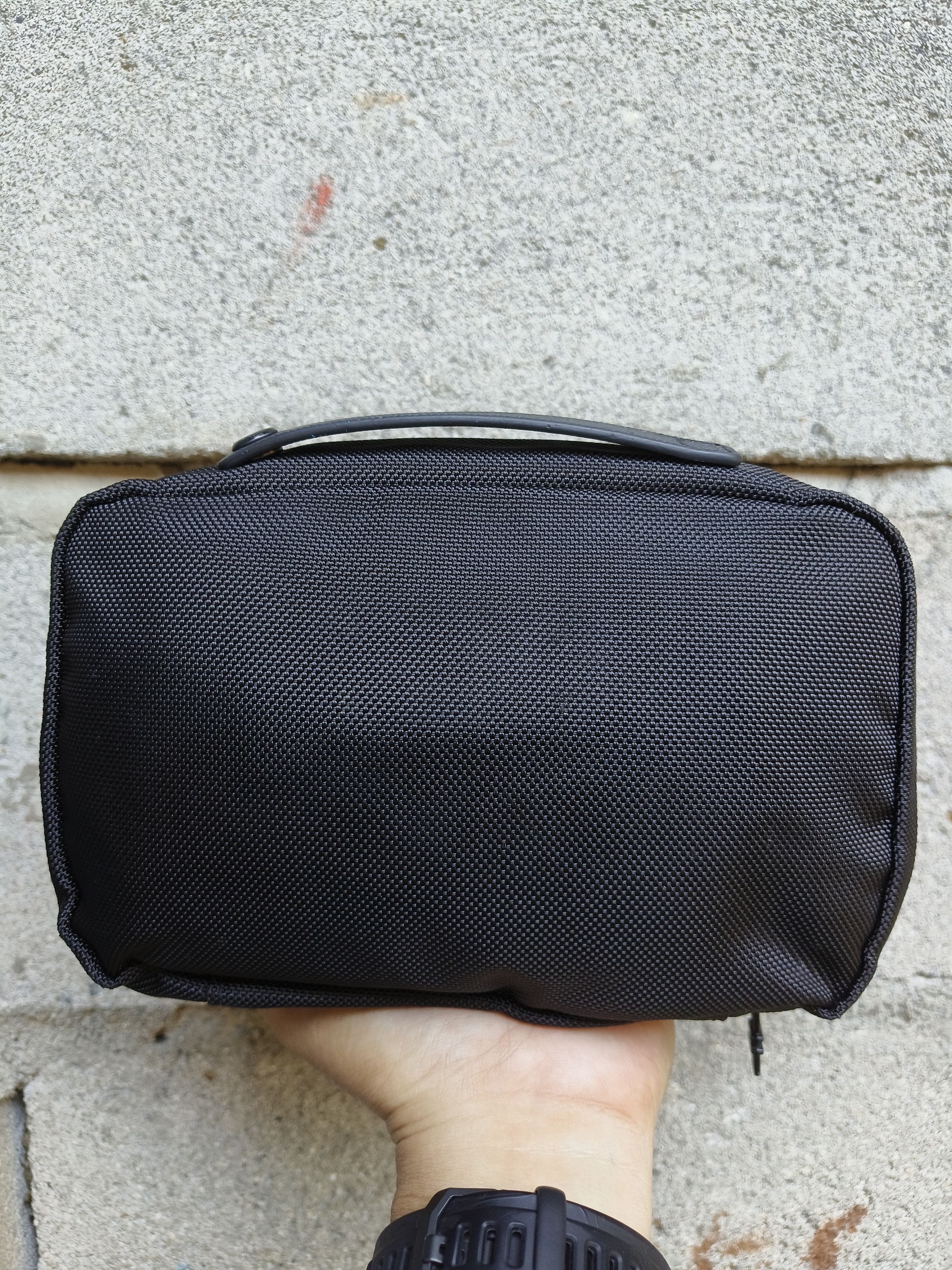 Tumi Tumi ALPHA 2 Split Toiletry Kit Bag Size ONE SIZE - 3 Thumbnail