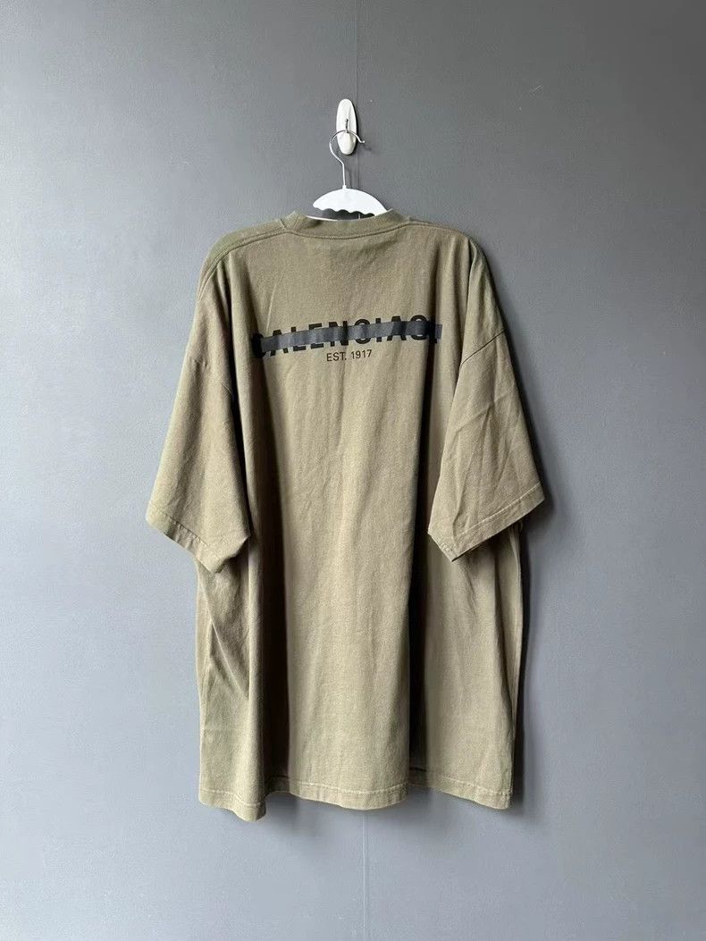 Balenciaga Balenciaga Cover logo short sleeve Size US XL / EU 56 / 4 - 1 Thumbnail