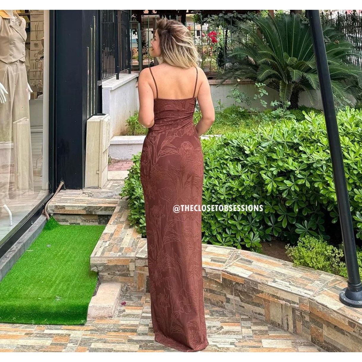 Mango BLOGGER FAVE!!! MANGO V-Neck Embroidered Maxi Dress Size M / US 6-8 / IT 42-44 - 8 Thumbnail