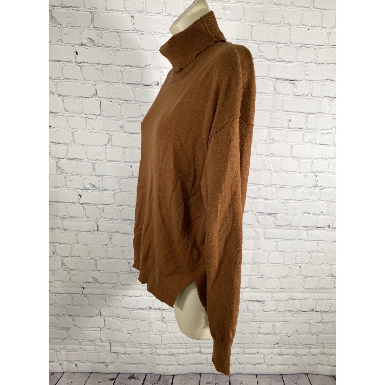 Vintage Etophe Studios Brown Long Sleeve Pullover Turtle Neck Cable Knit Sweater Women M Size M / US 6-8 / IT 42-44 - 3 Thumbnail