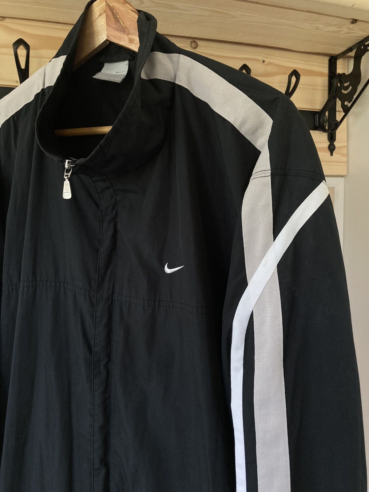 Nike × Vintage Vintage Nike Y2K Windbreaker Track Jacket Size US XL / EU 56 / 4 - 2 Thumbnail