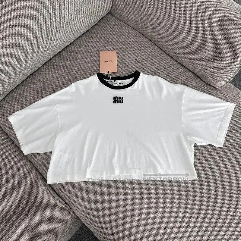 Miu Miu Miu Miu White Cotton Crop T-Shirt . Size XS / US 0-2 / IT 36-38 - 1 Thumbnail