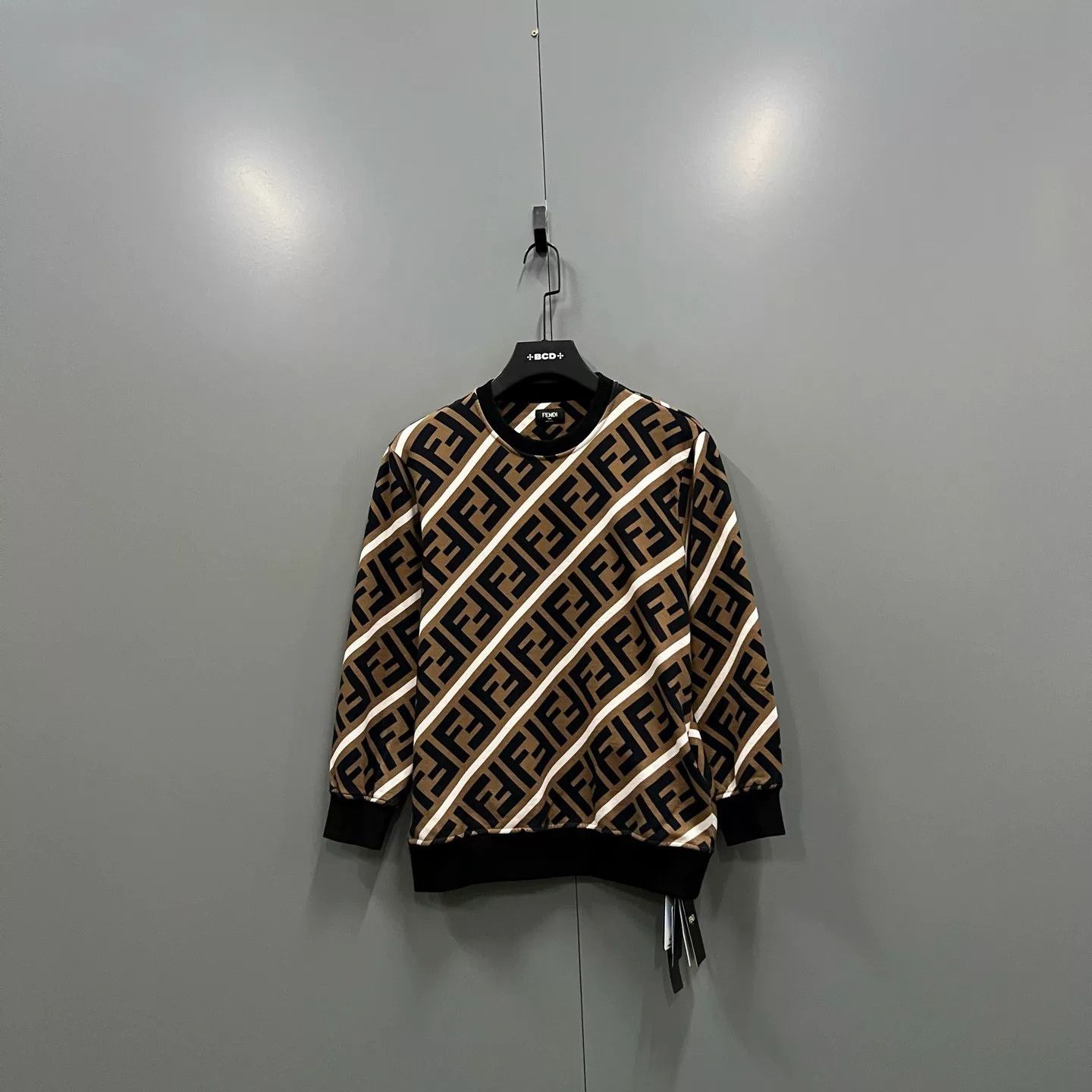 Fendi FENDI Diagonal Double F Print Sweatshirt Size US S / EU 44-46 / 1 - 1 Thumbnail
