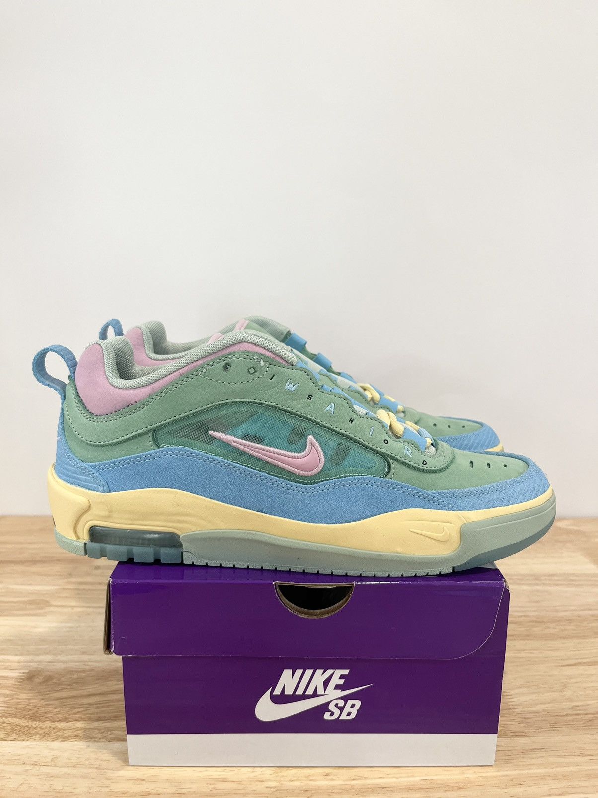Nike Nike SB x Verdy Air Max Ishod Wair Visty HF4074-400 Size US 10.5 / EU 43-44 - 10 Thumbnail