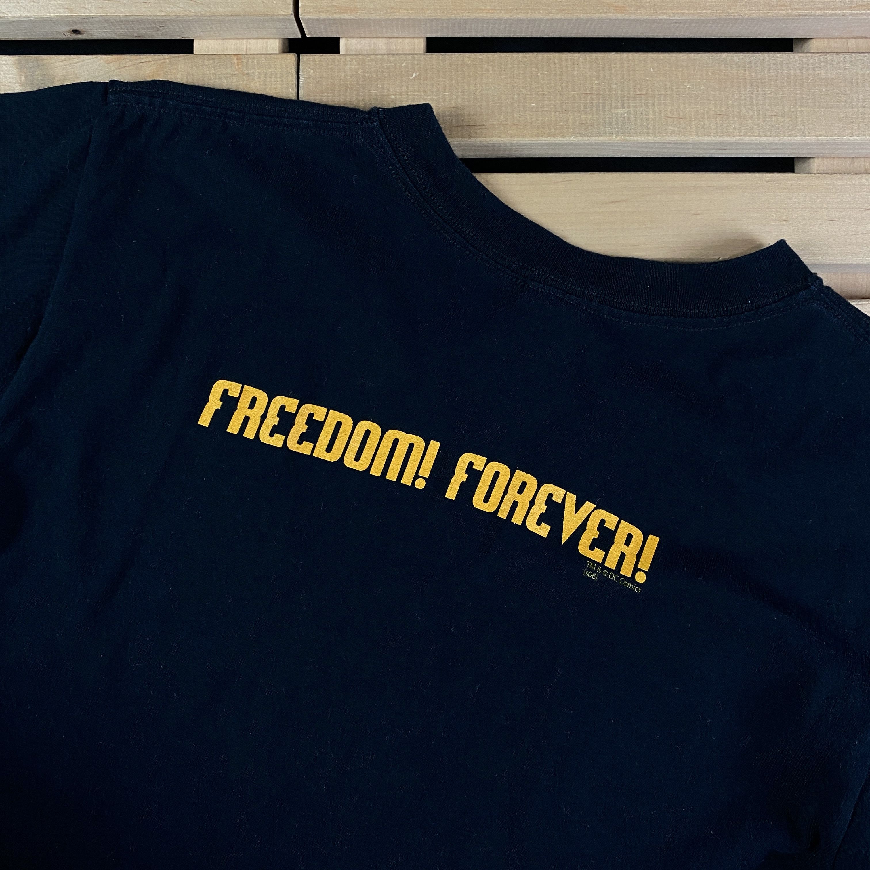 Vintage Mens T-Shirt V for Vendetta 2006 Movie Promo Size S Size US S / EU 44-46 / 1 - 9 Thumbnail