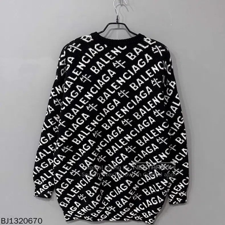 Balenciaga Balenciaga Ox year limited full print logo knit sweater Size US XS / EU 42 / 0 - 2 Thumbnail