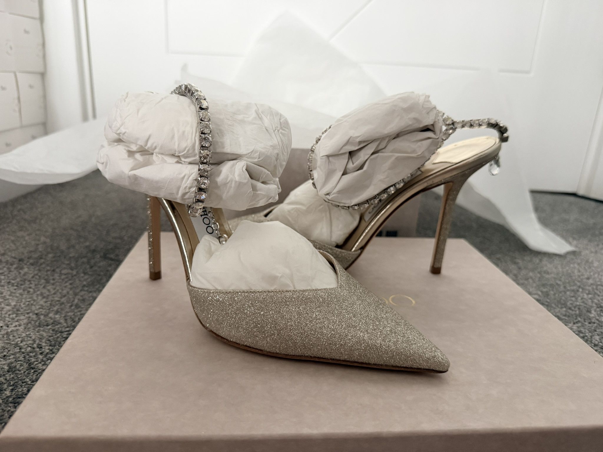 Jimmy Choo Jimmy Choo Saeda 38.5 Platinum Ice Crystal Size US 8.5 / IT 38.5 - 1 Thumbnail
