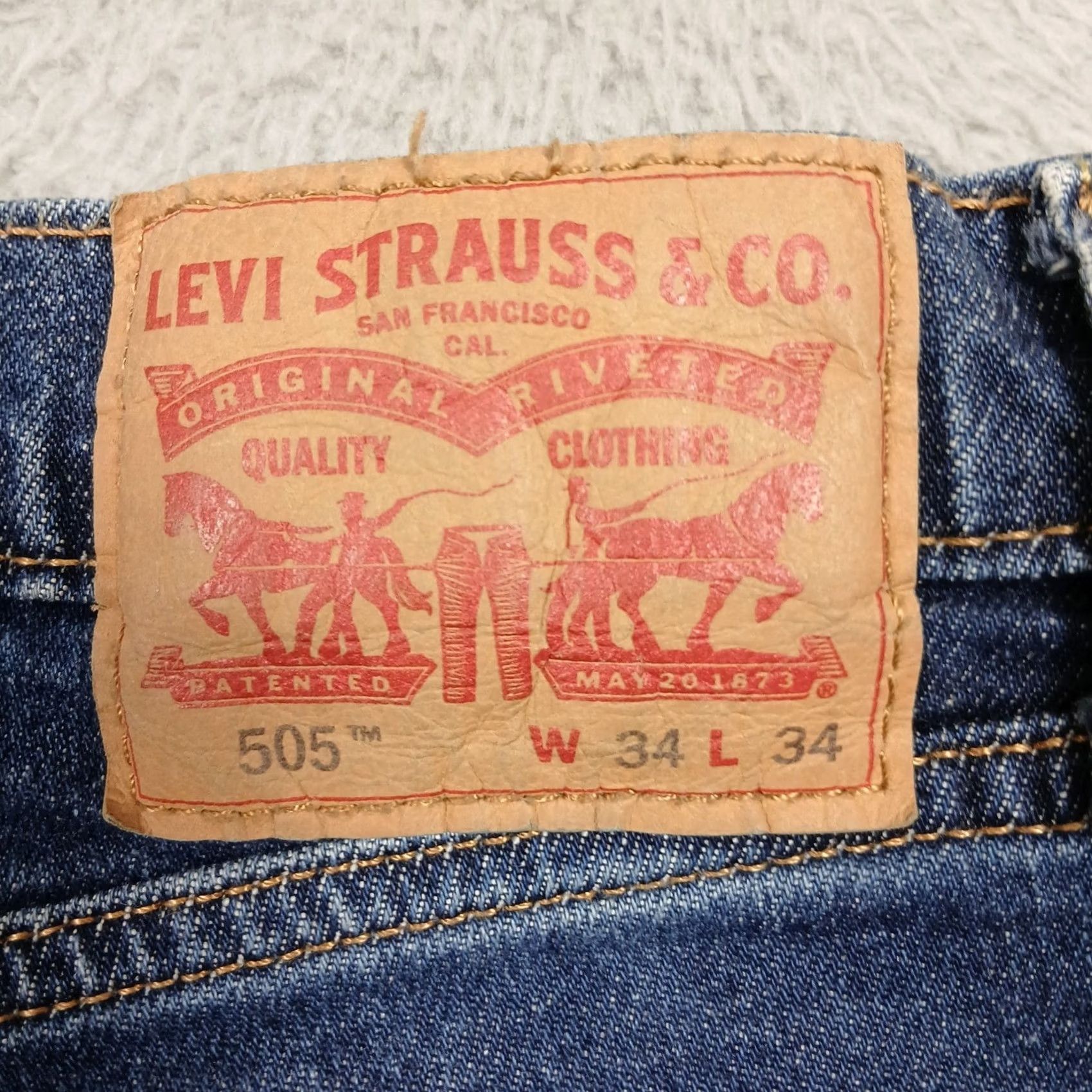 Levi's Levi's 505 Regular Fit Straight Leg Jeans Men 34x34 Blue Denim Classic Mid Dark Wash Logo Pockets Zip Button 34in Waist 34in Inseam Vintage No Mens Size US 34 / EU 50 - 4 Thumbnail
