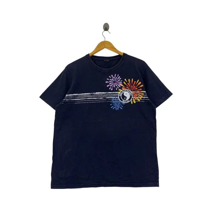 Vintage Vintage T&C SURF DESIGNS Town Country Fireworks Tee Shirt Size M / US 6-8 / IT 42-44 - 1 Thumbnail
