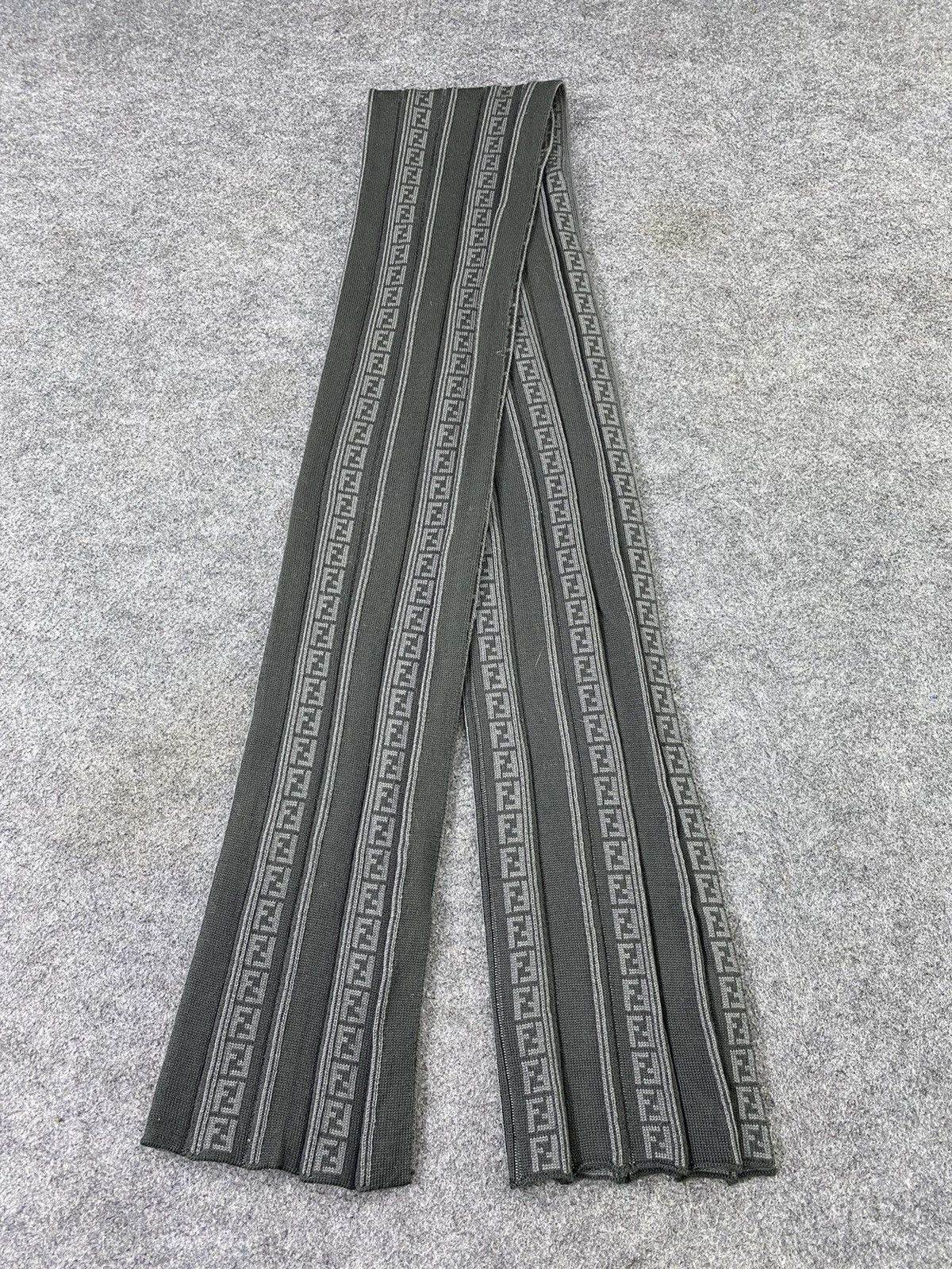 Fendi Fendi Scarf / Muffler / Neckwear - T1260 Size ONE SIZE - 2 Thumbnail