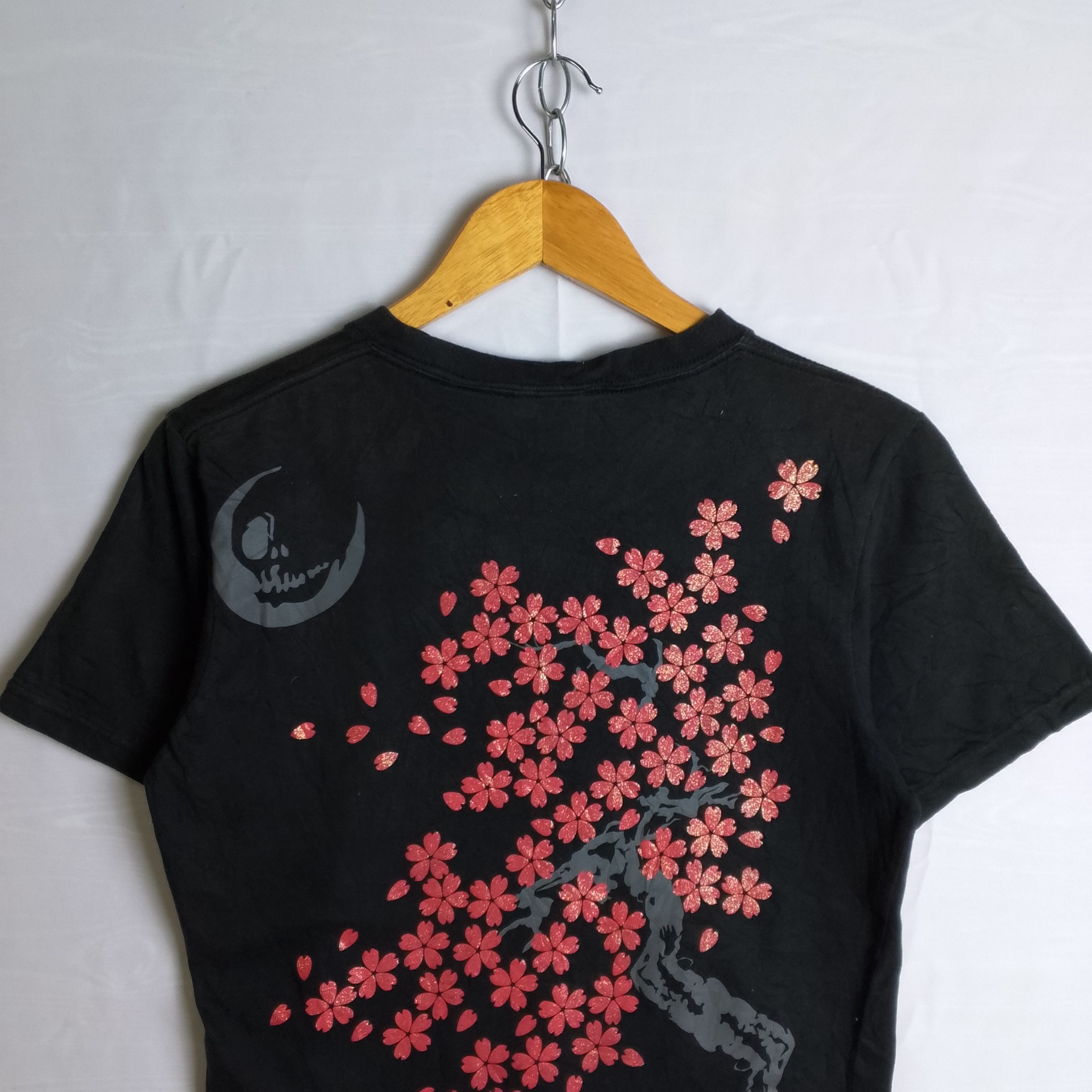 Japanese Brand Washaraku Japanese Souvenir Sakura Washaraku Skull Tee Size US S / EU 44-46 / 1 - 3 Thumbnail