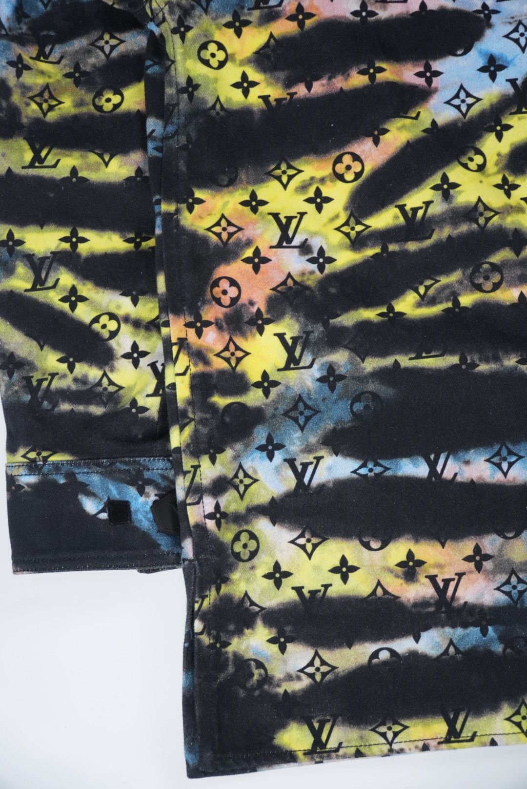Louis Vuitton Louis Vuitton Black Tie Dye Denim Jacket Size US L / EU 52-54 / 3 - 3 Thumbnail