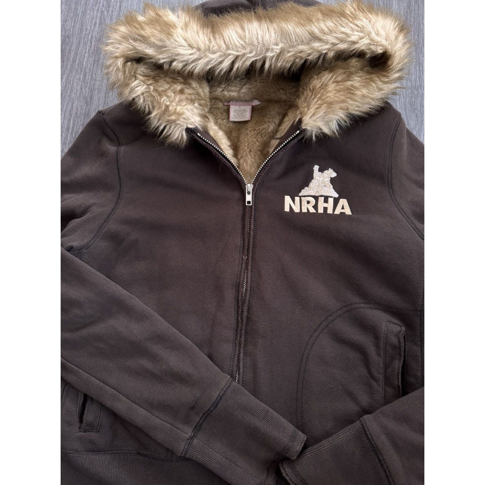 Vintage Vintage NRHA Brown Cropped Fur Hoodie Size US S / EU 44-46 / 1 - 5 Thumbnail