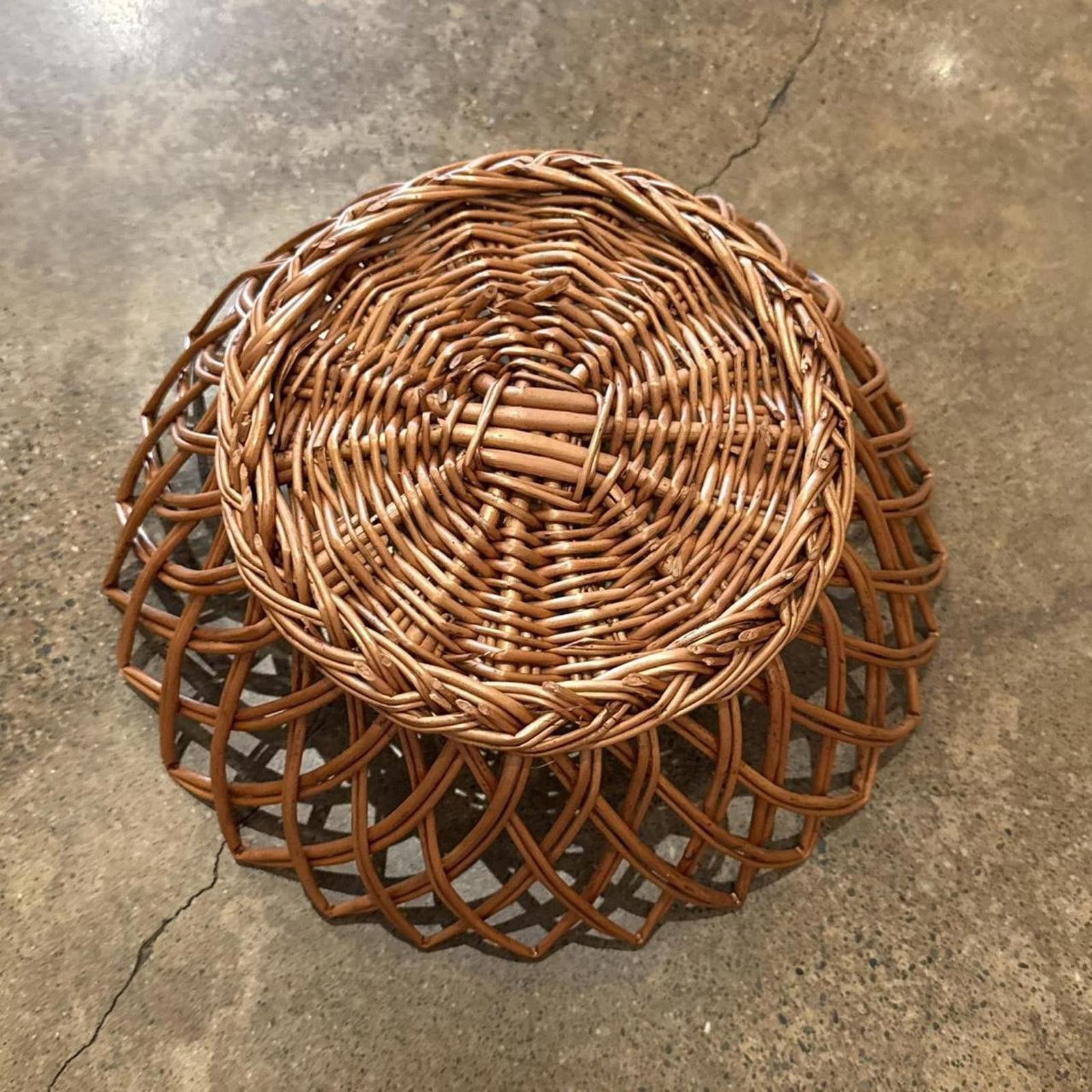 Other Vintage Woven Pointed End Wicker Basket Size ONE SIZE - 3 Thumbnail