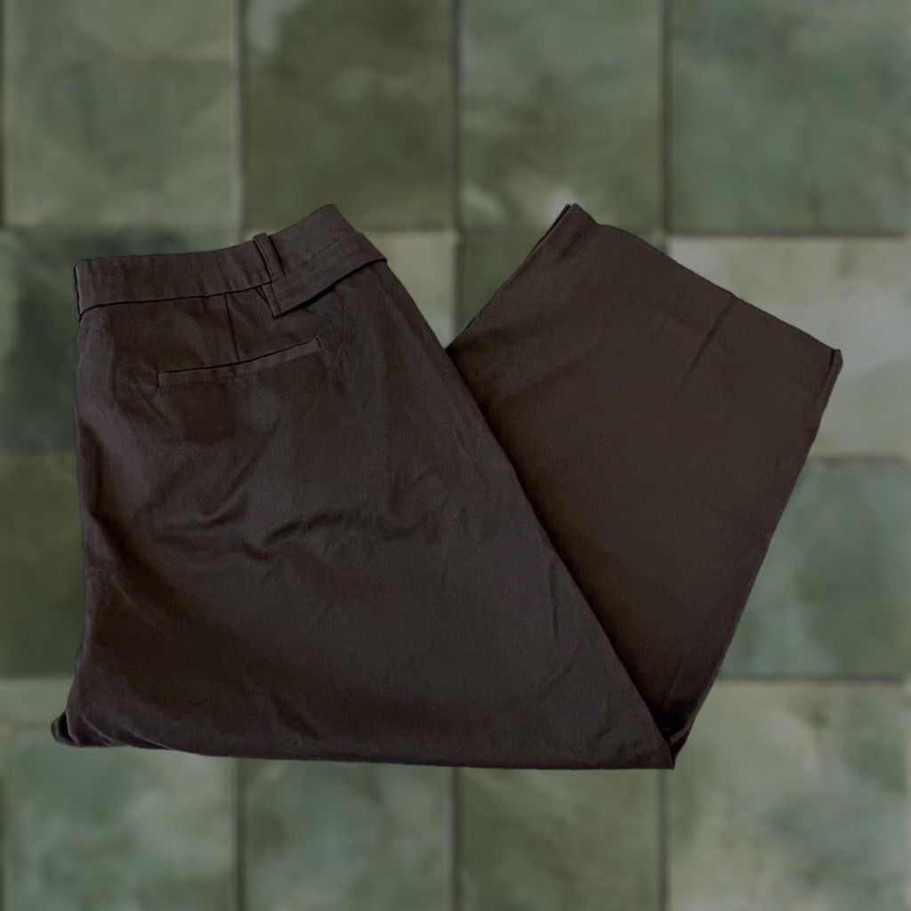 Vintage The Limited Women's Brown Cropped Pants 10 Lexie Fit Flat Front Crop Casual Size 32" / US 10 / IT 46 - 1 Thumbnail