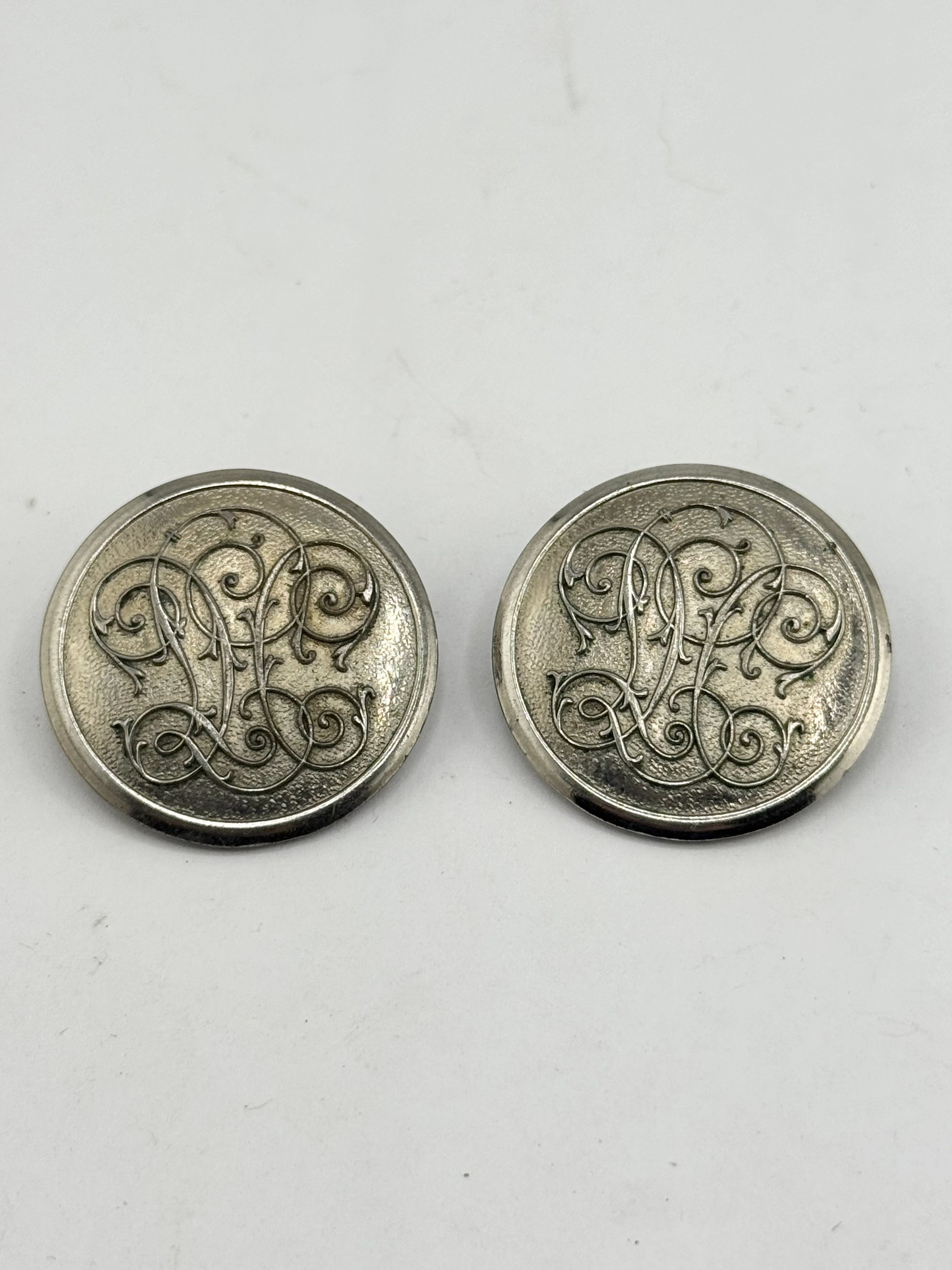 Vintage Vintage monogram design circle clip on earrings Size ONE SIZE - 3 Thumbnail