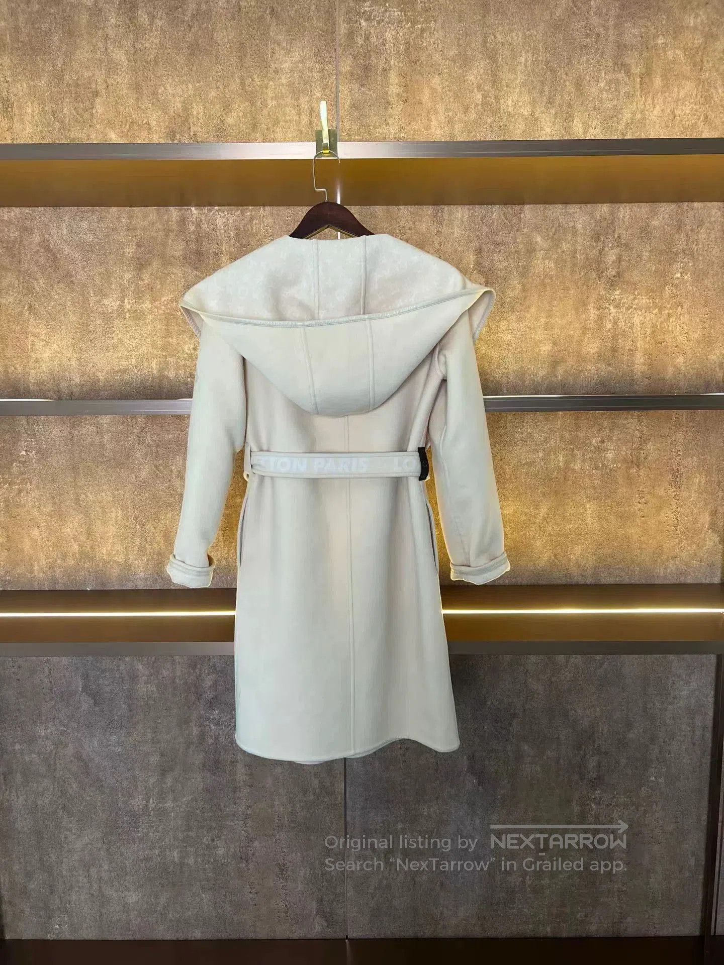 Louis Vuitton LV Monogram Women's Coat. Size M / US 6-8 / IT 42-44 - 2 Thumbnail